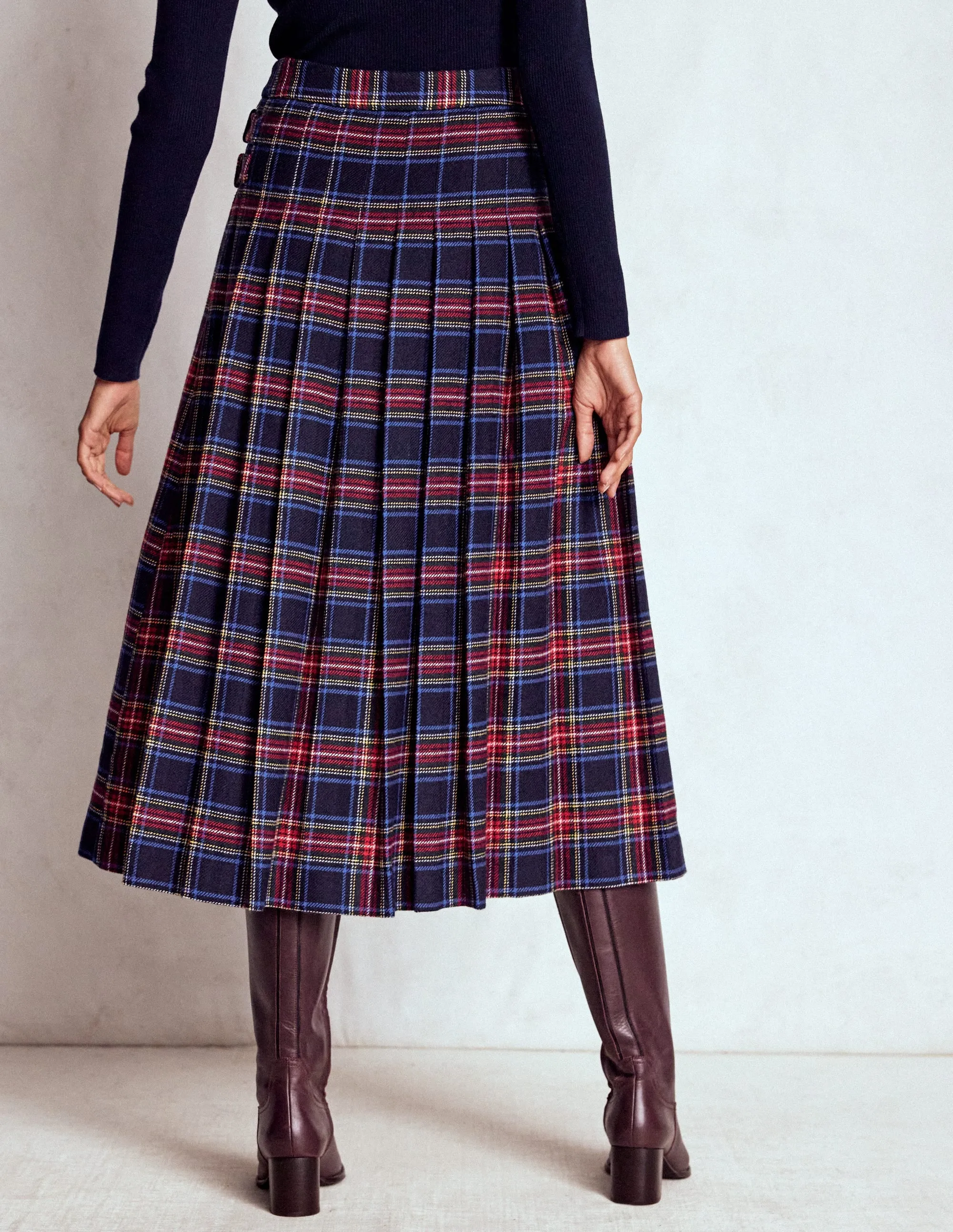 Minimal Look Josephine Wool Kilt Skirt-Navy, Green and Red Check
