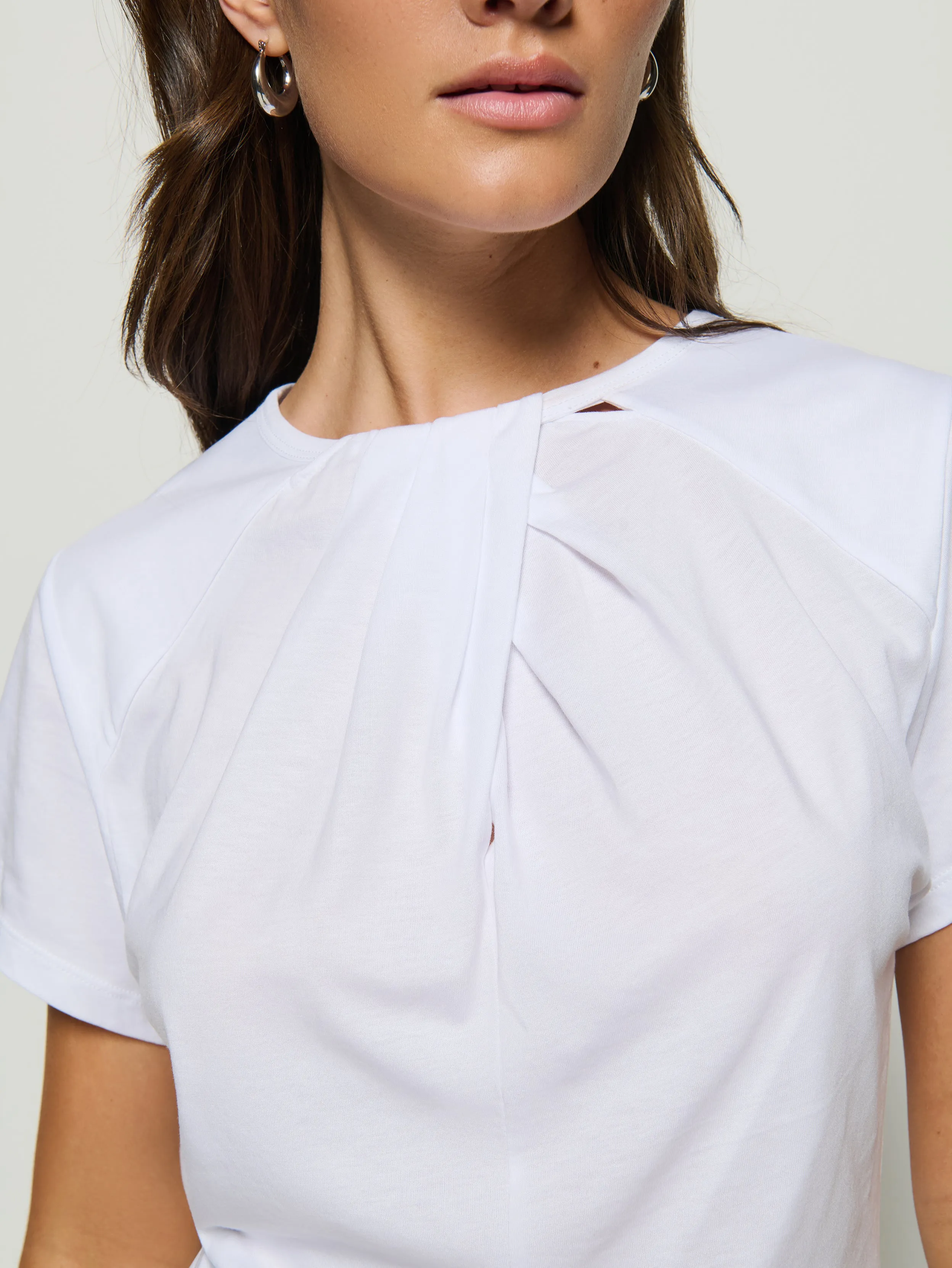 OdorResistant Fabric Salonie Pleated Tee