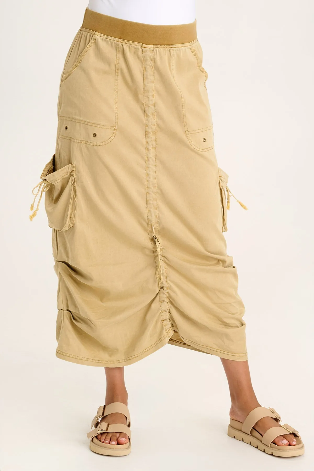 Macken Skirt Jump Core DoubleLayeredHem
