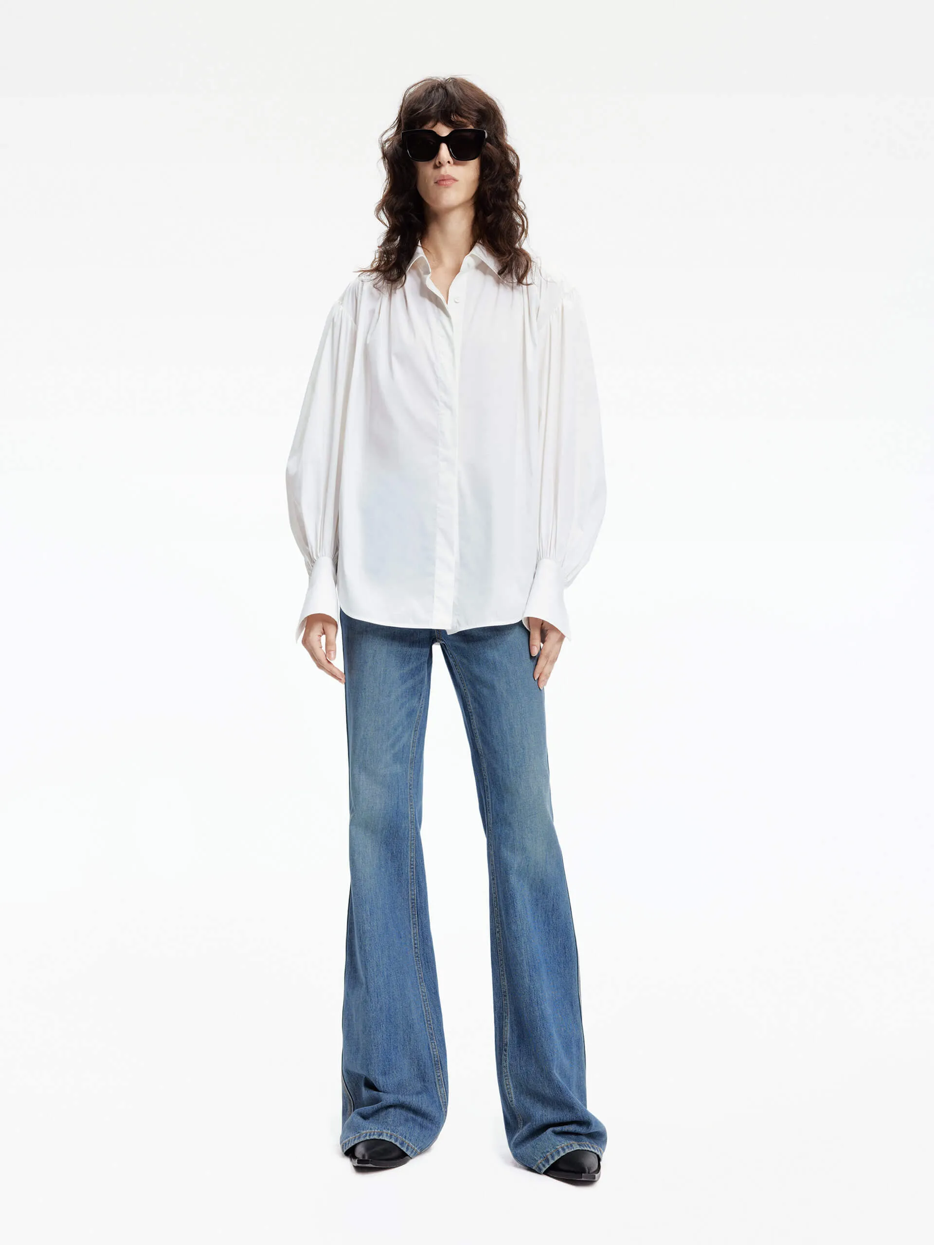 Low Rise Flared Jeans Durable Fabric Core Fit