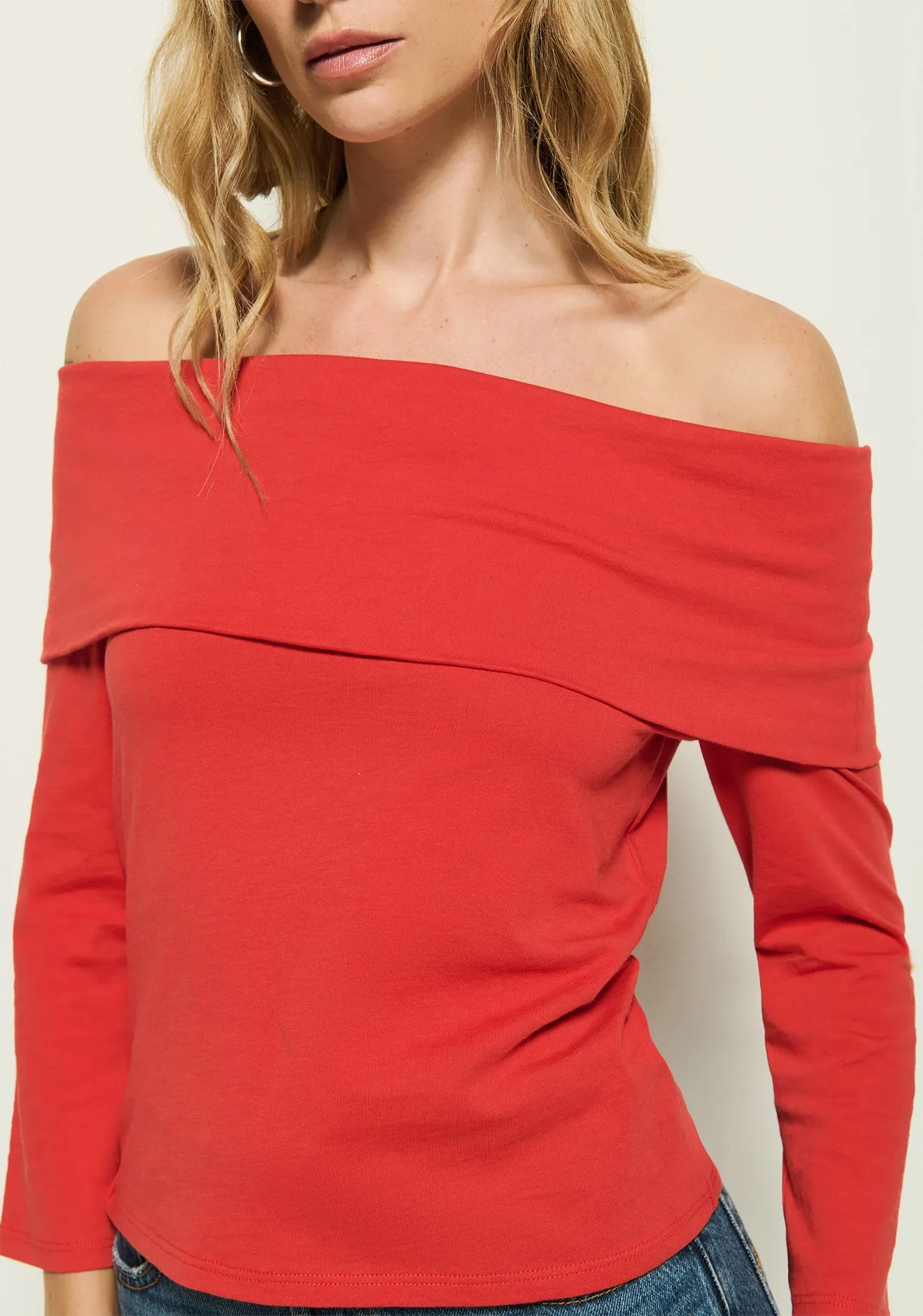 Alexi Off Shoulder WaterRepellent Finish FlexFitTechnology