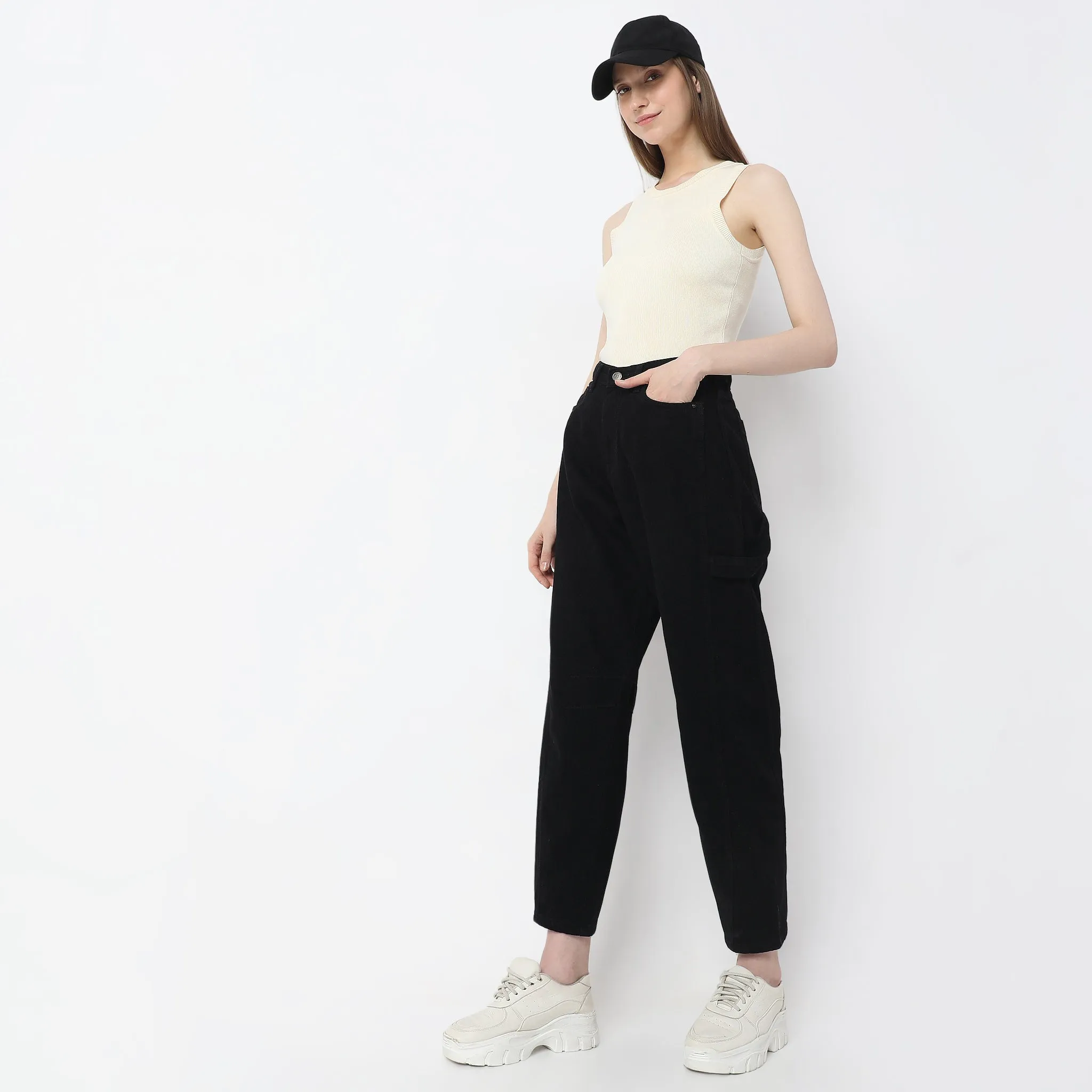 OdorControl Technology Opaque Core Solid Ankle-Length High-Waist Slouch Fit Jeans With Baggy Look
