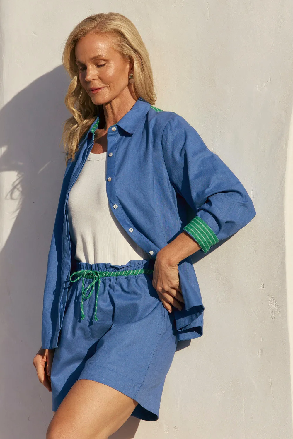 Wrinkle Resistant Finish Lizey A-Line Short in Blue Lagoon