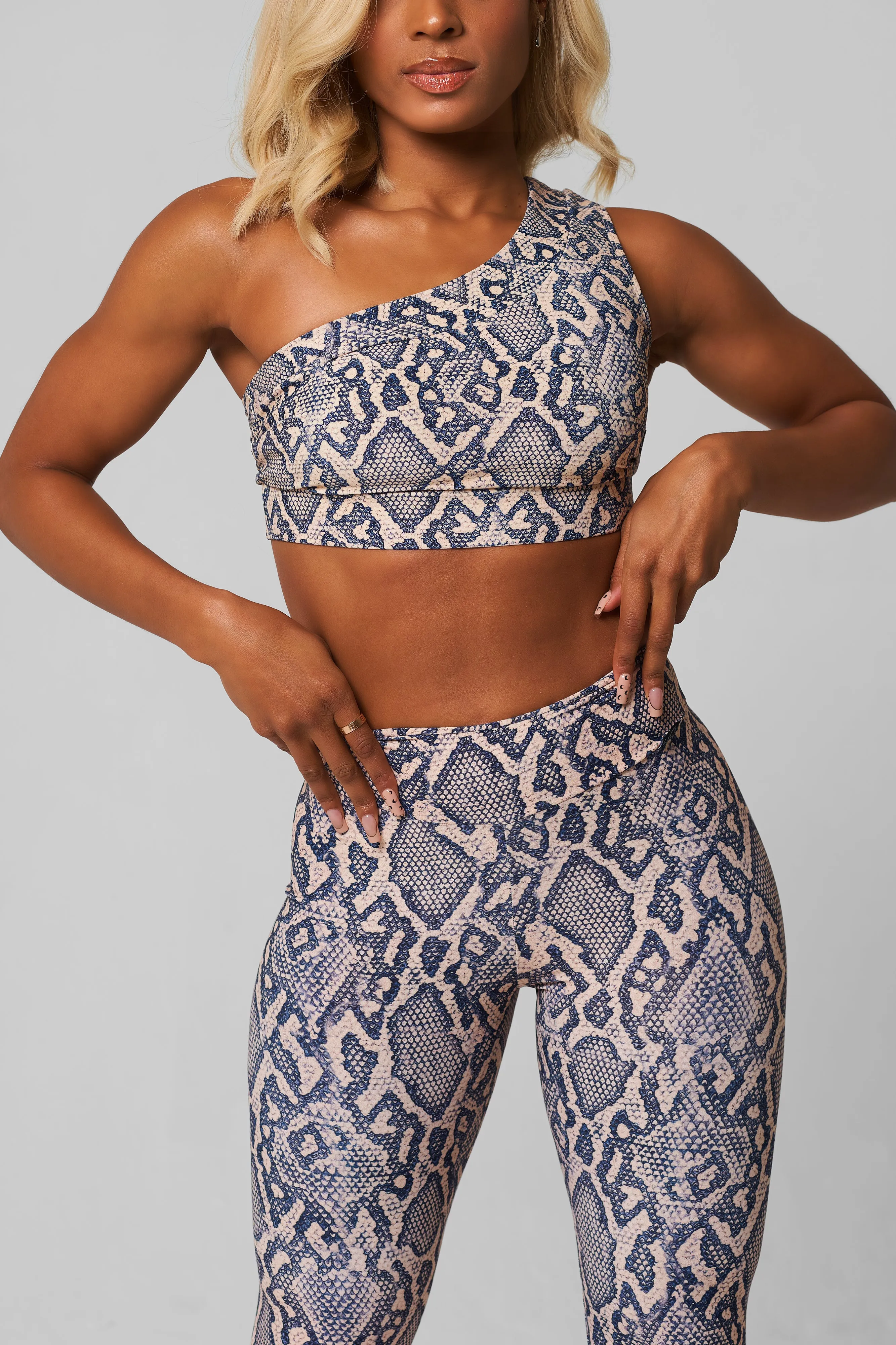 FadeResistant Clear Glow Python High Waist Scrunch Legging