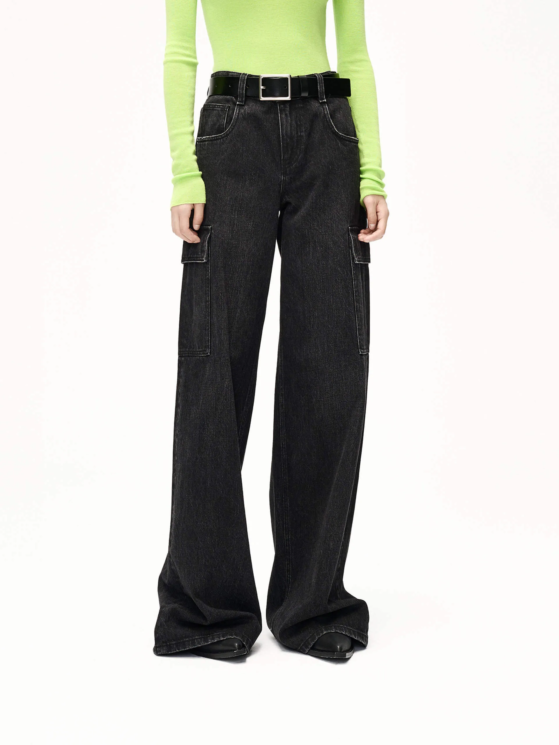 Neutral Cut Fit And Easy Full Length Cargo Jeans