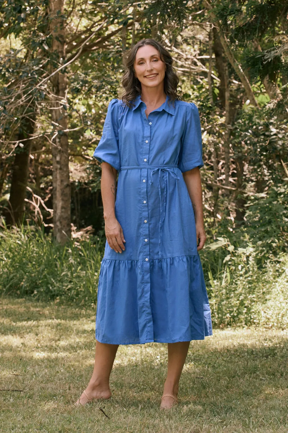 This dress provides a flattering look for any body type thanks to its classic design Kenny Collared Maxi Dress in Yale Blue