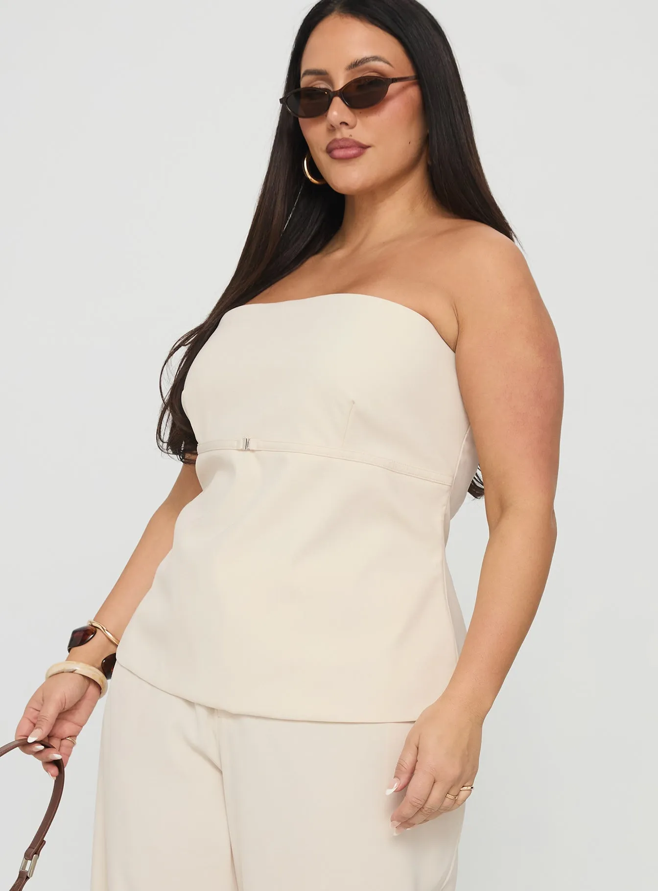 Irresistible Strapless Top Cream Curve FadeResistant
