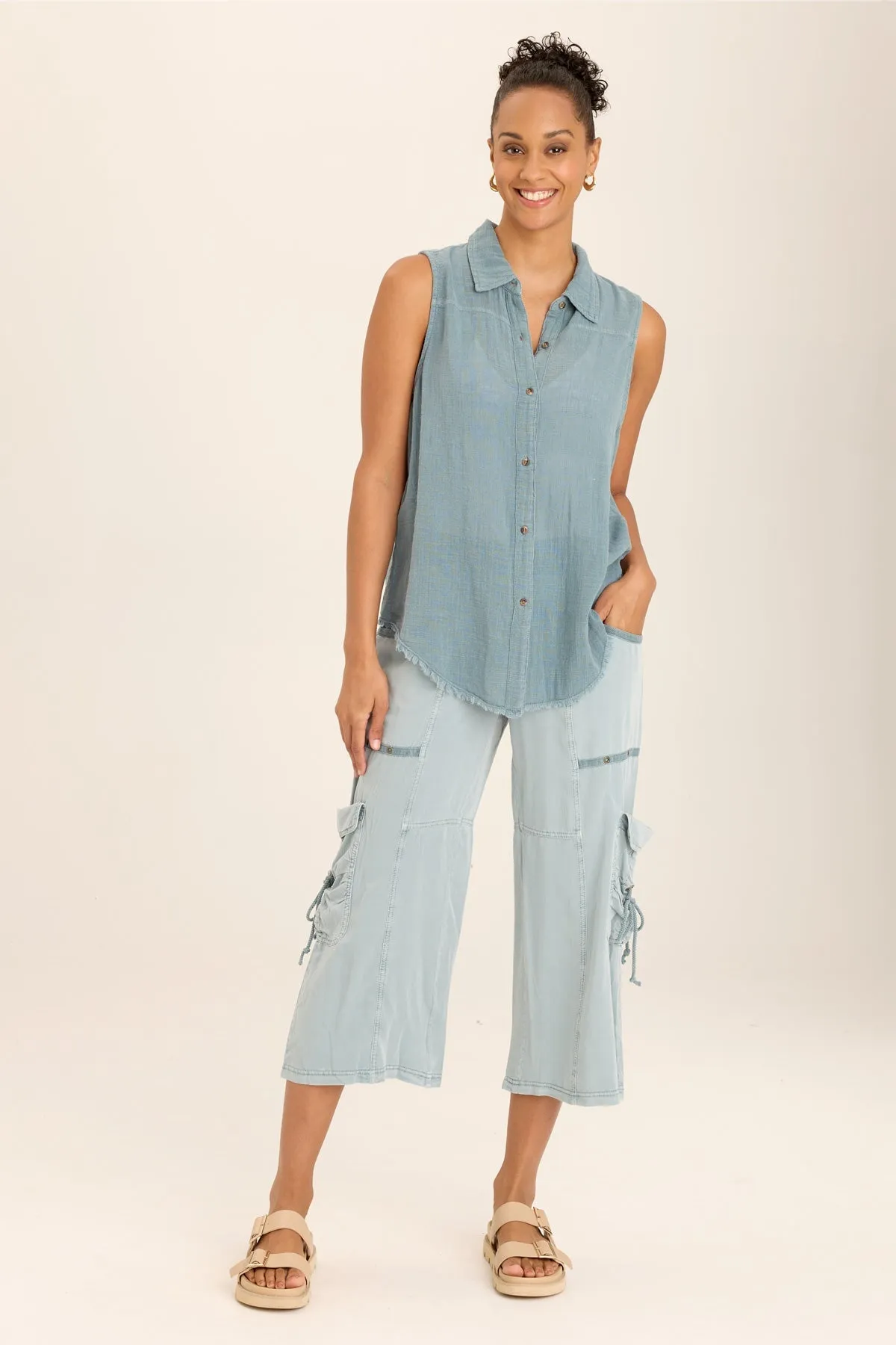 Otto Sleeveless Gauze Button-Up Neat Edge