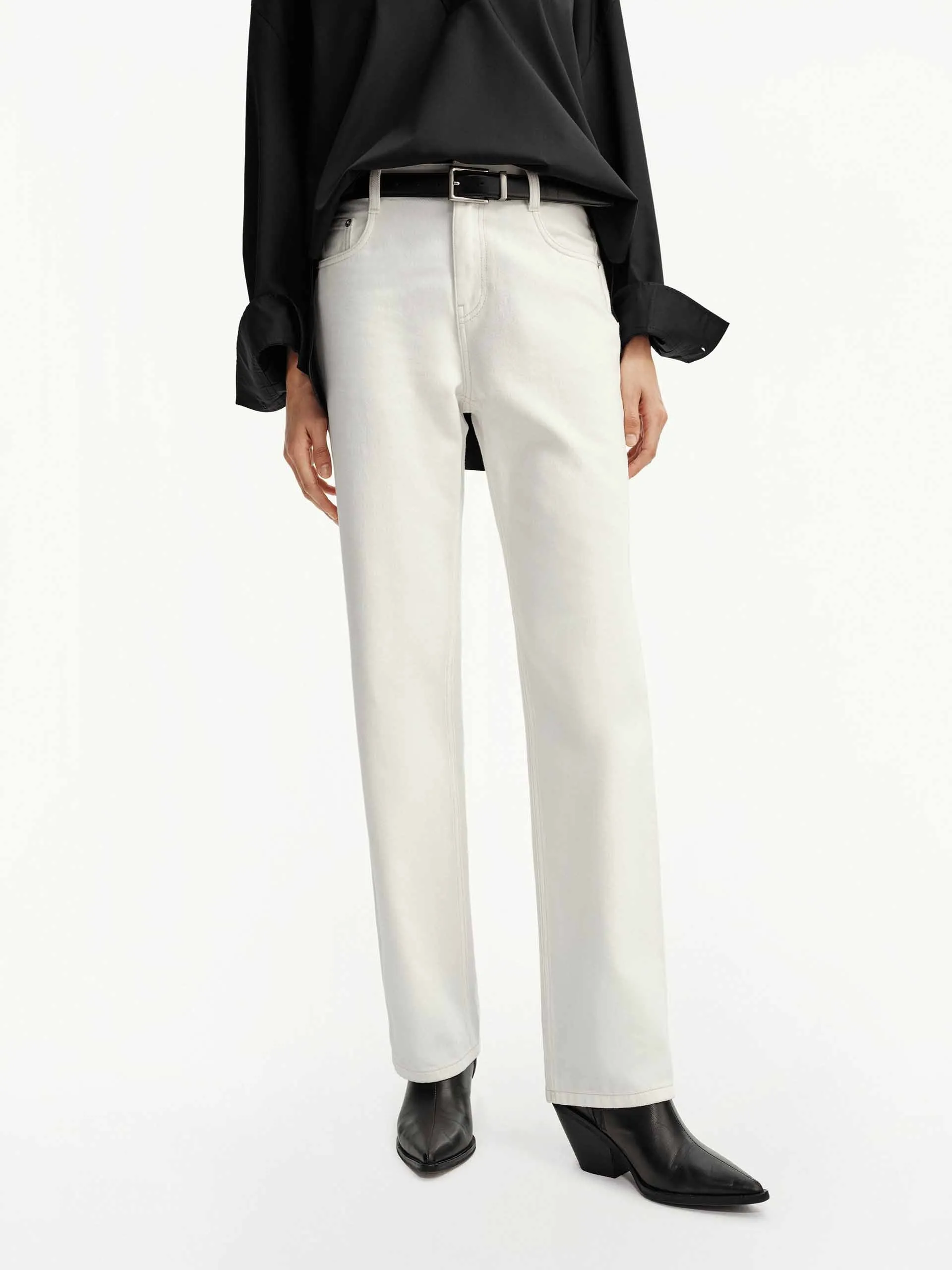 Cotton Blend White Jeans Outfit Routine