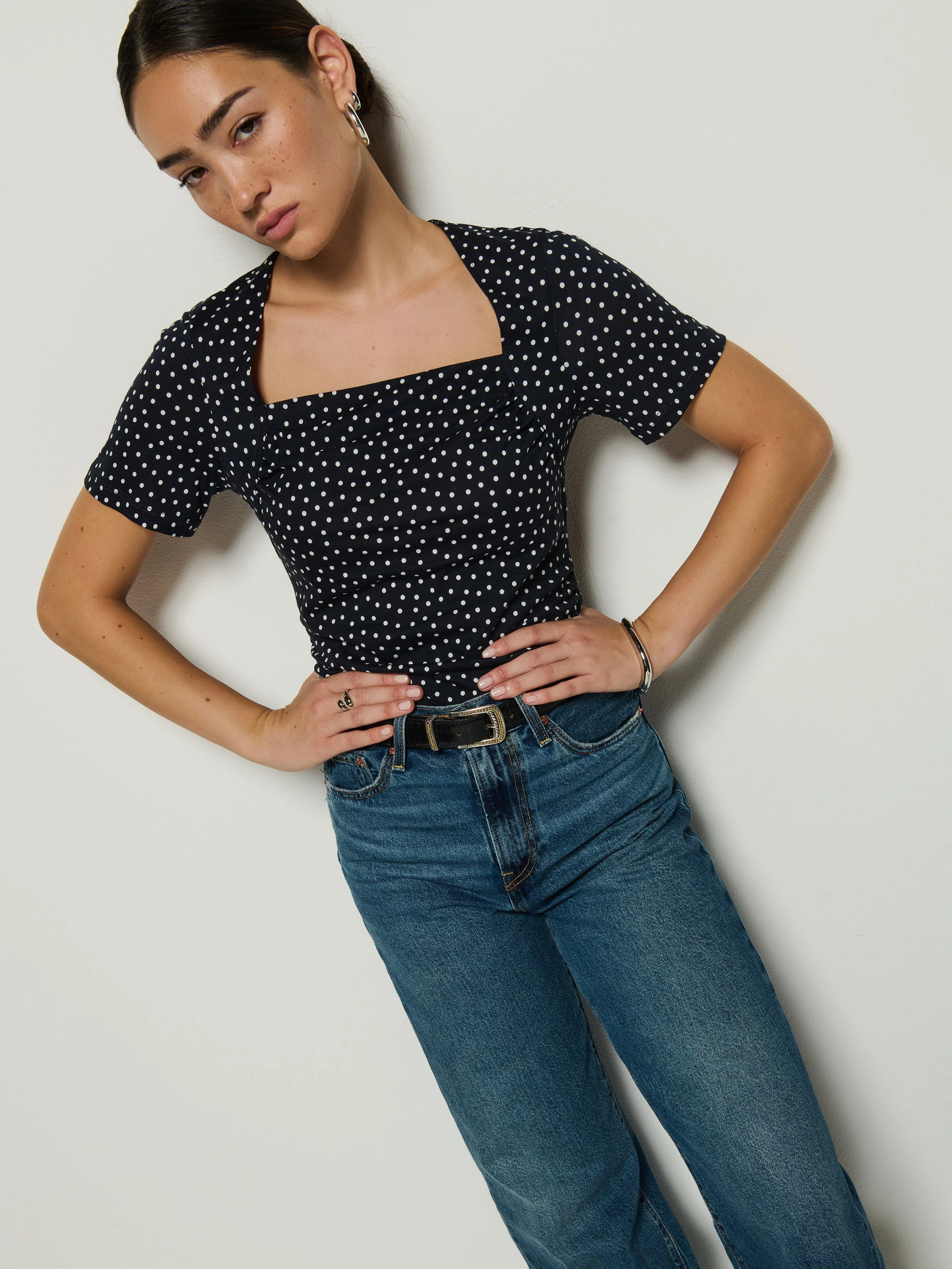 Elsie Tee Lean Glow