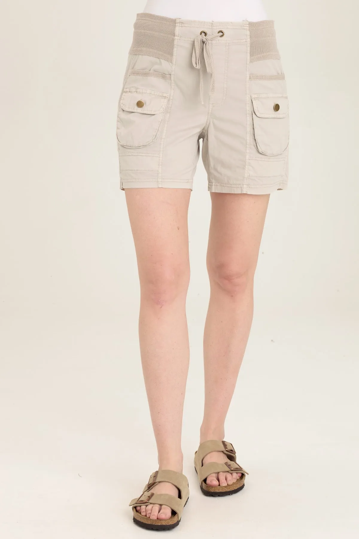 Felix Short Romance Fit