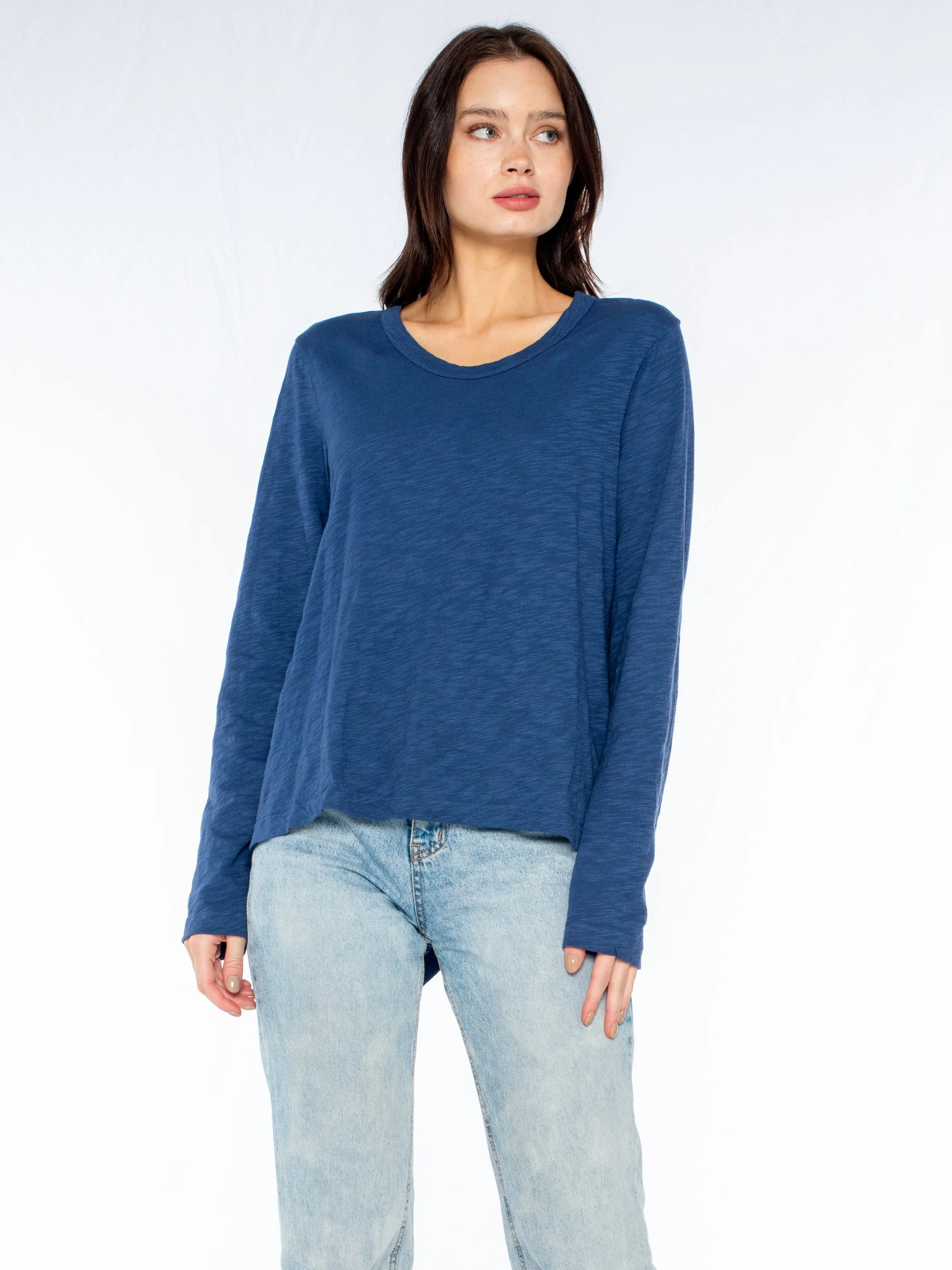 Chic Fit Crew L/S Drama Crossover Back Slub Tee