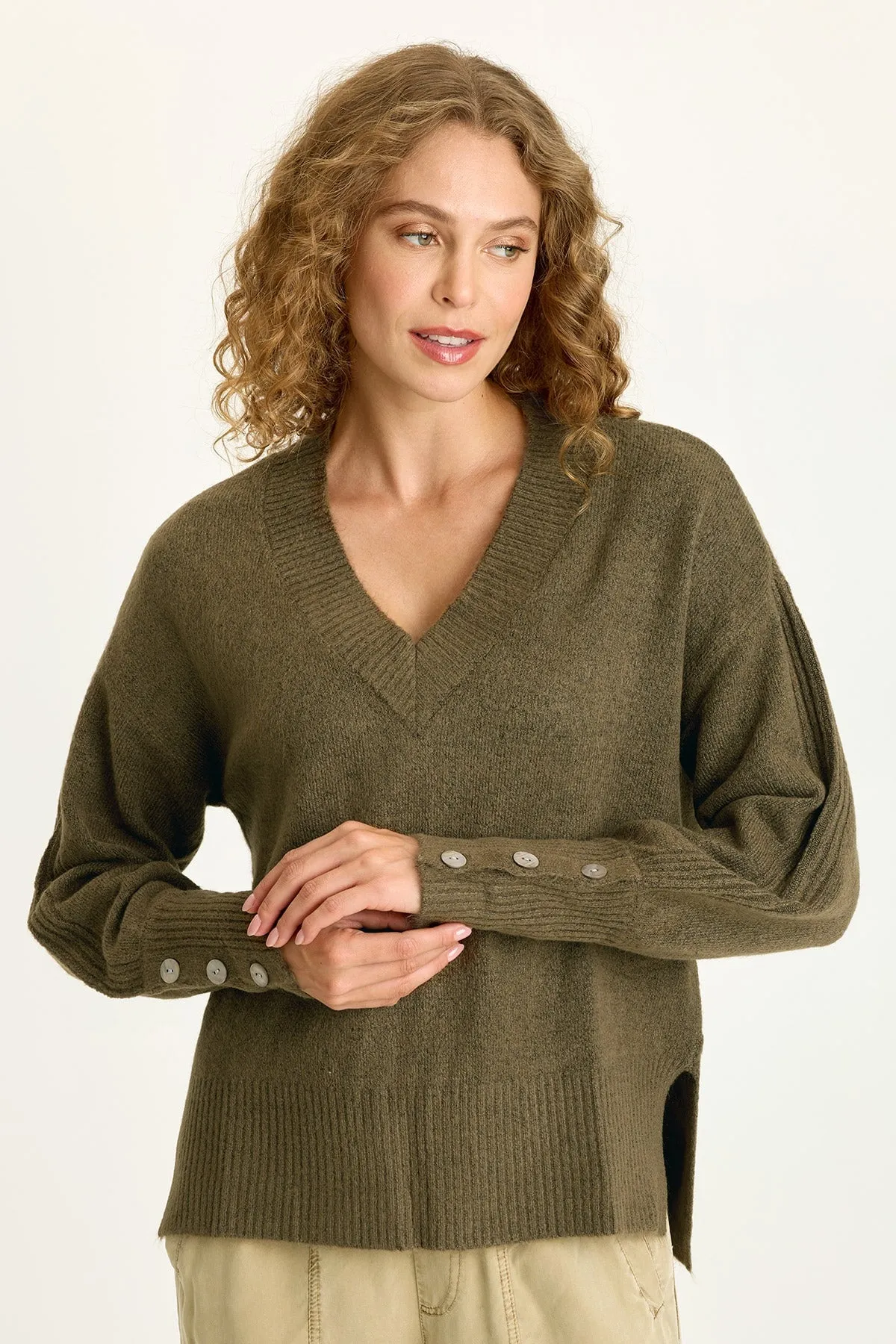 Thermal regulation TemperatureRegulating Bronte Relaxed Fit V-Neck Knit Sweater