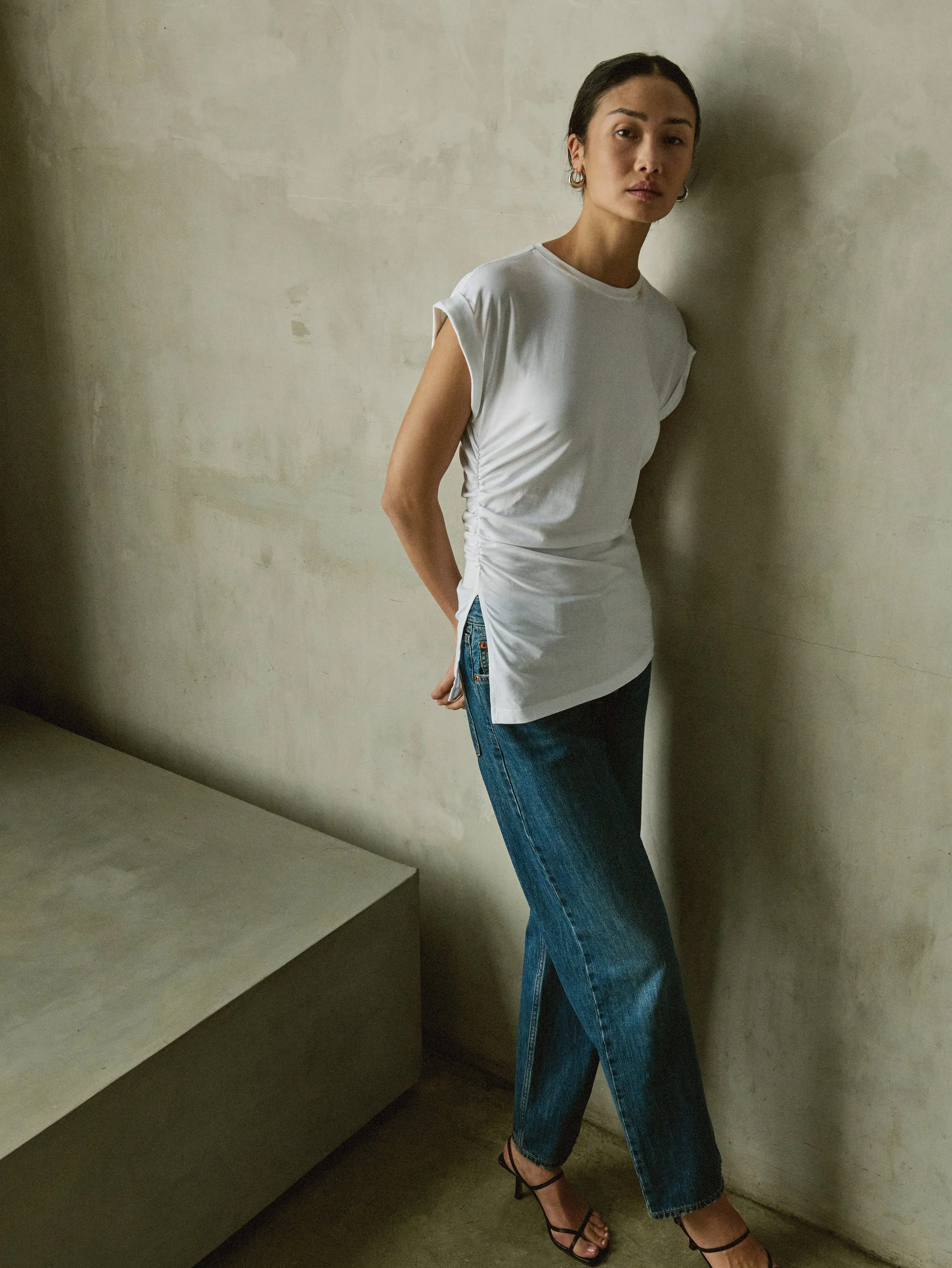 Sadee Crewneck Tee DoubleLayeredEdging