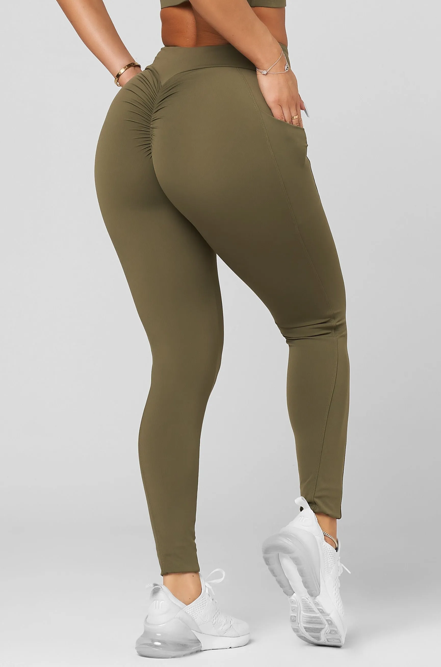 Seamless Design Sage High Waist Scrunch Legging