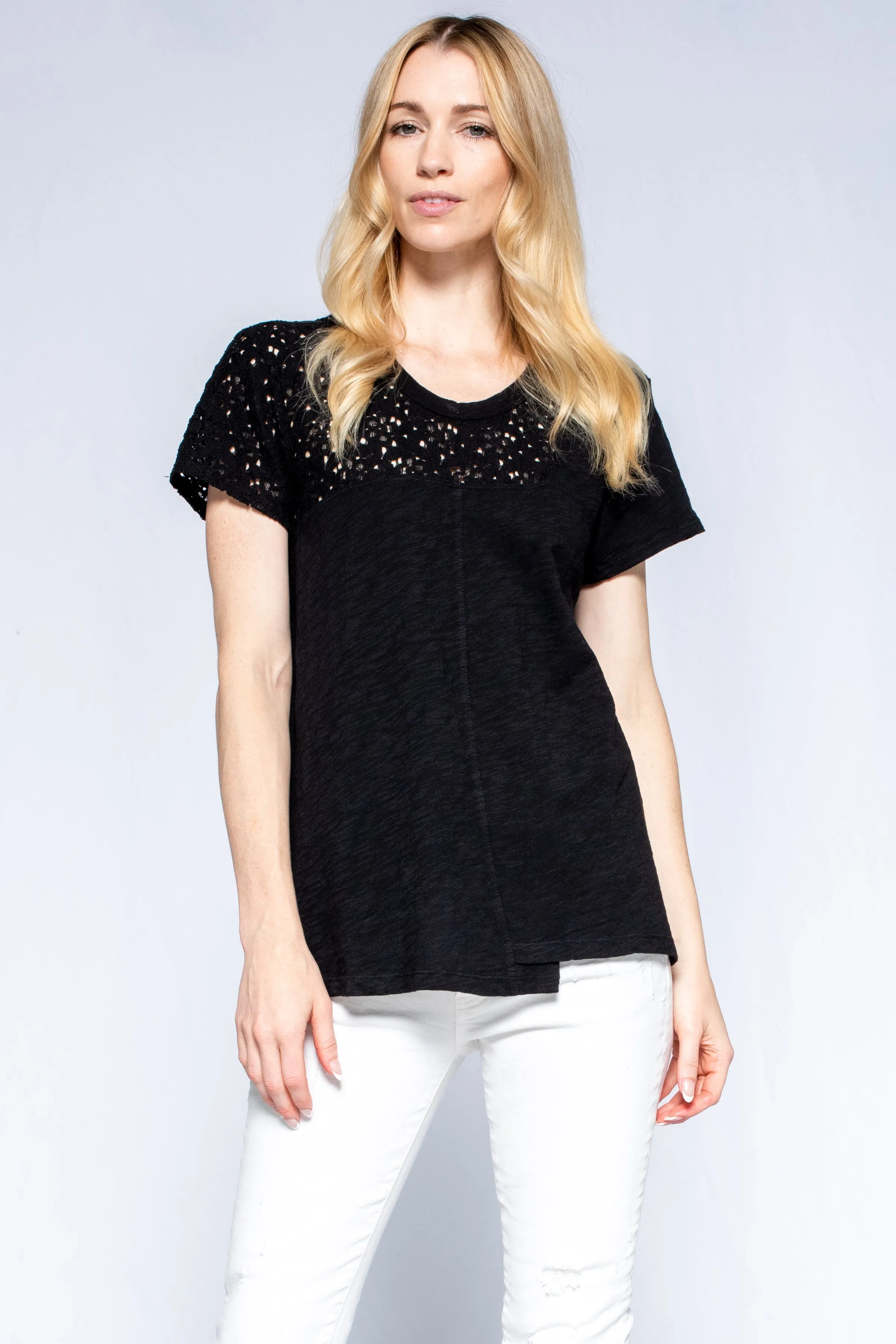 Shrunken Crew Lace Yoke Short Sleeve Shifted Center Front ReinforcedHem