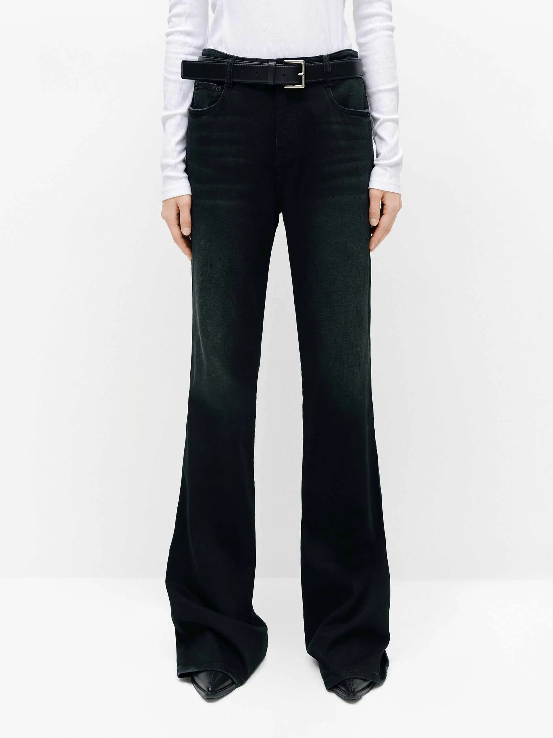 Black Wash Straight Jeans Plain Favorite