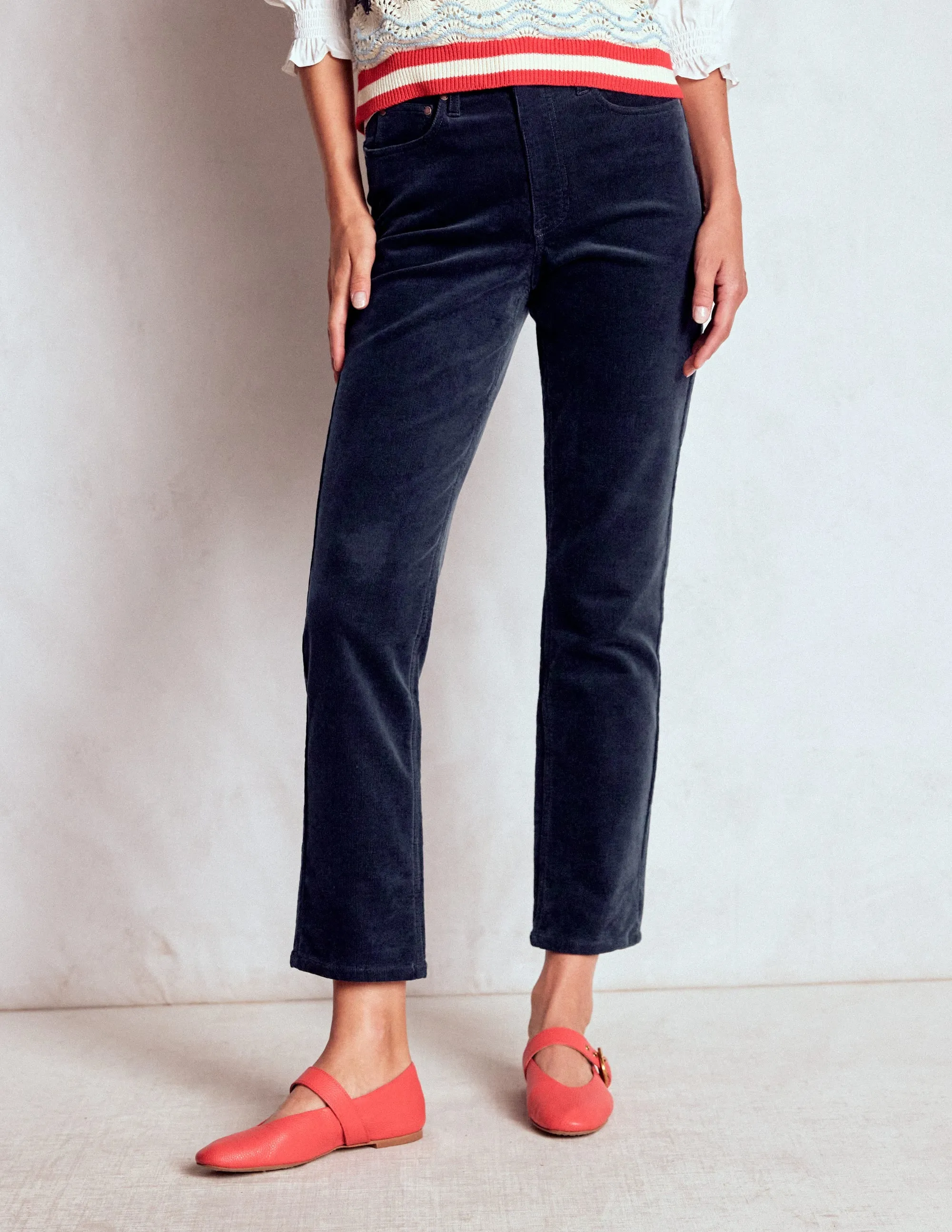 Traveler Gear Summer Vibes Fashion Lover Weekend Warrior Creative Look Modern High-Waisted Cord Slim Jeans-Navy