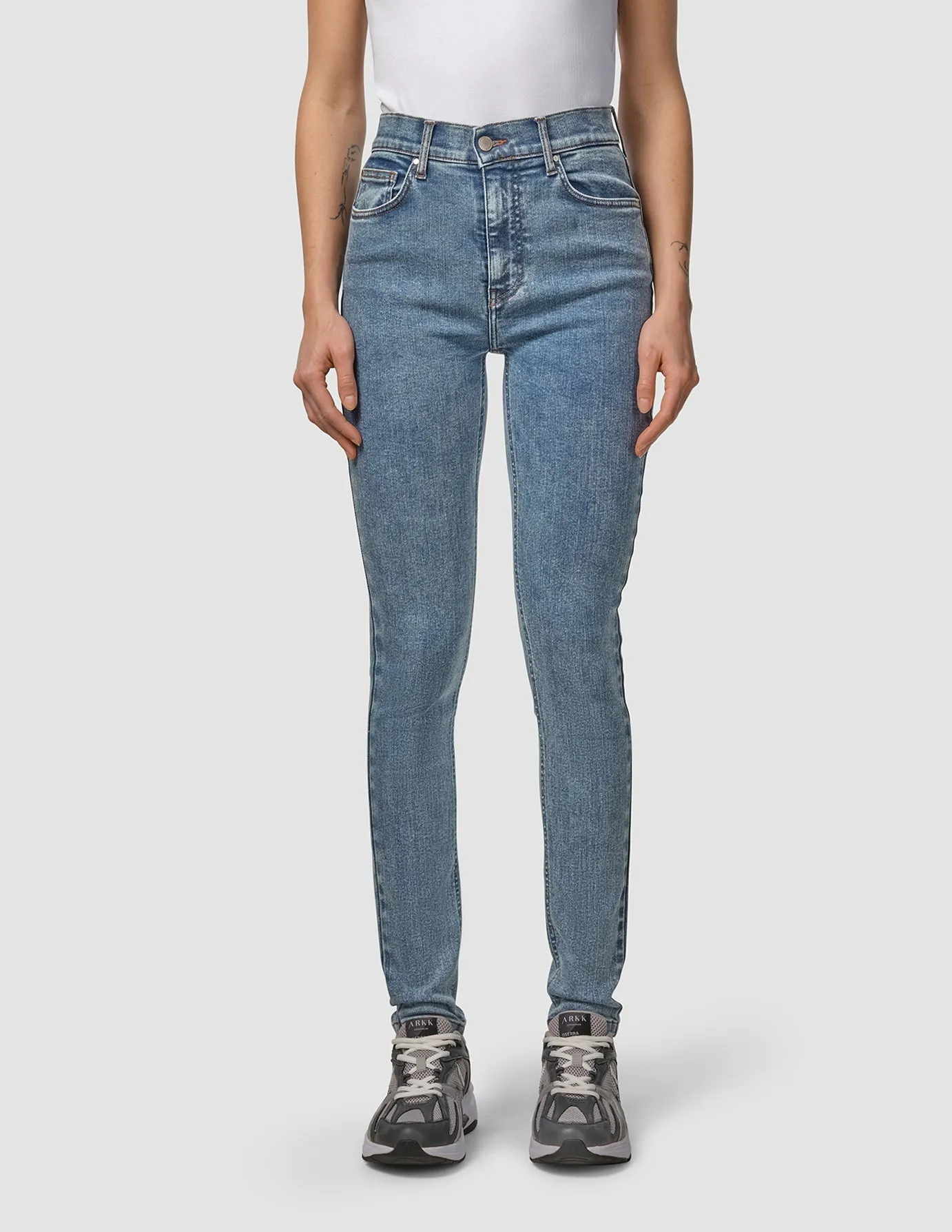 Sculpt Jeans Slim Snow Blue Wash Style Basic Everyday Shopping Day