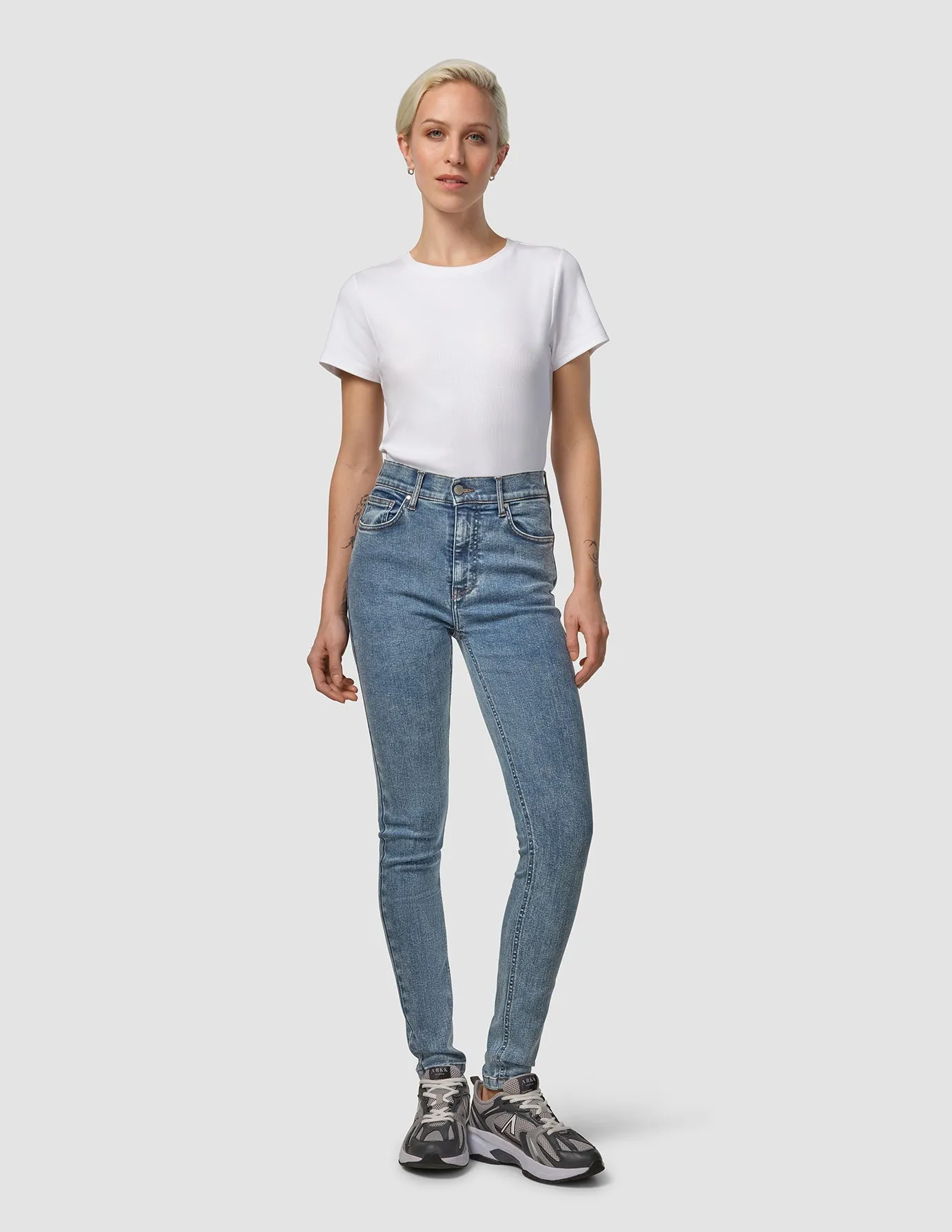 Casual Friday Picnic Style Nature Lover Function Fit Sculpt Jeans Slim Snow Blue Wash