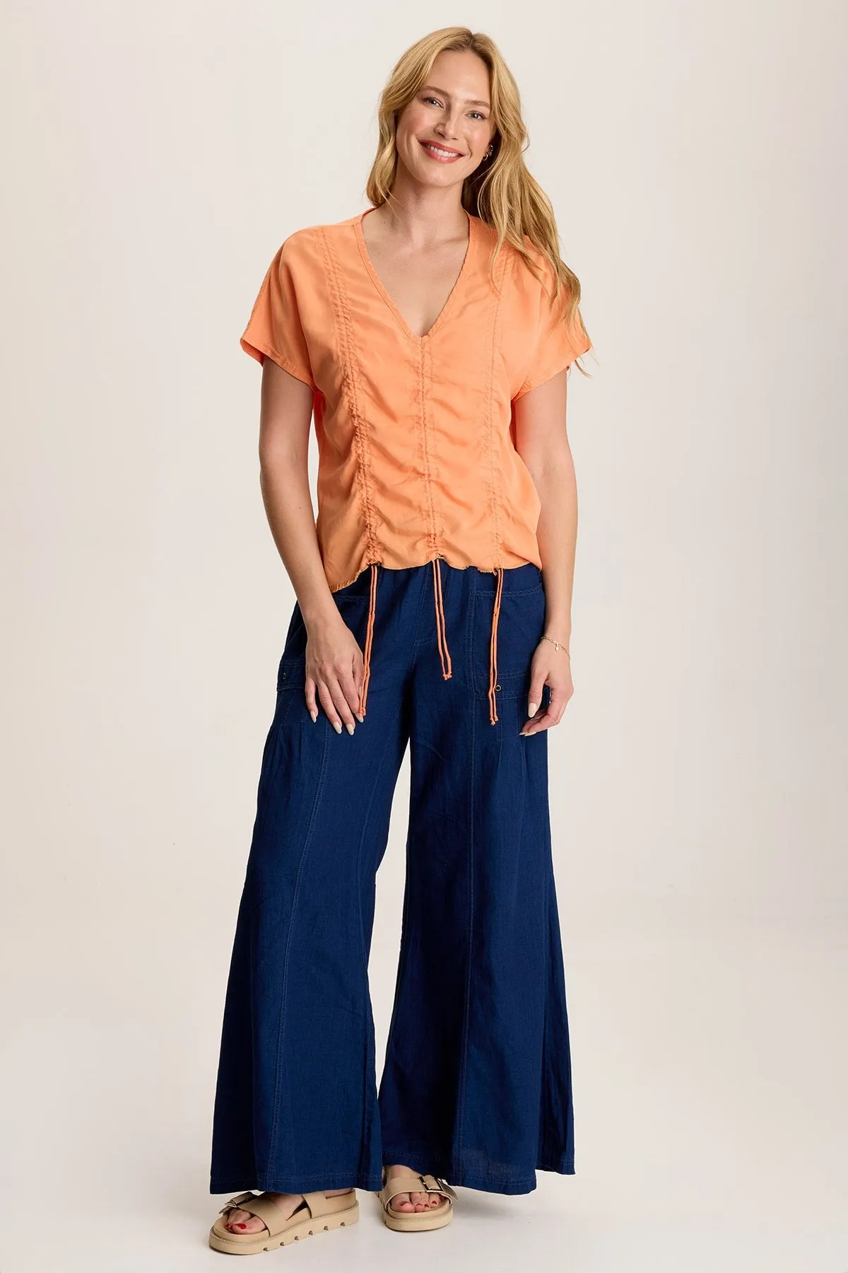 Werner Twill Ruched Cord Relaxed V-Neck Tee Boss Vibe