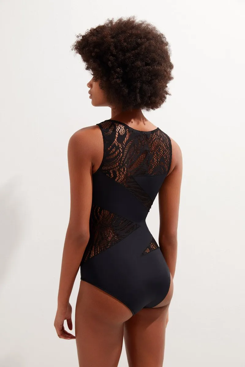 Elizabeth with Lace Anti Pilling Surface Treatment Quick drying material