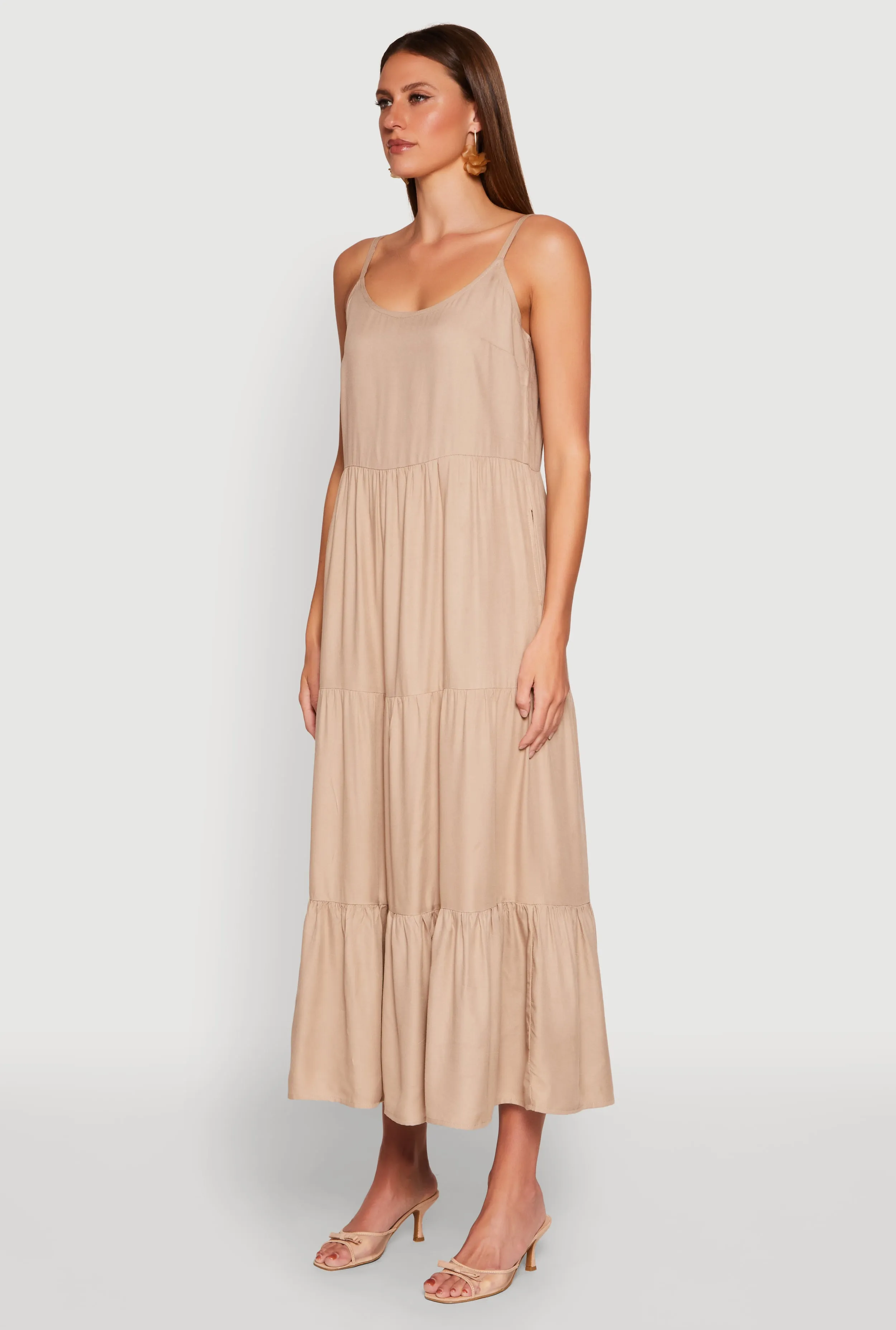 Beautiful event maxi Scoop Neck Tiered Maxi Dress