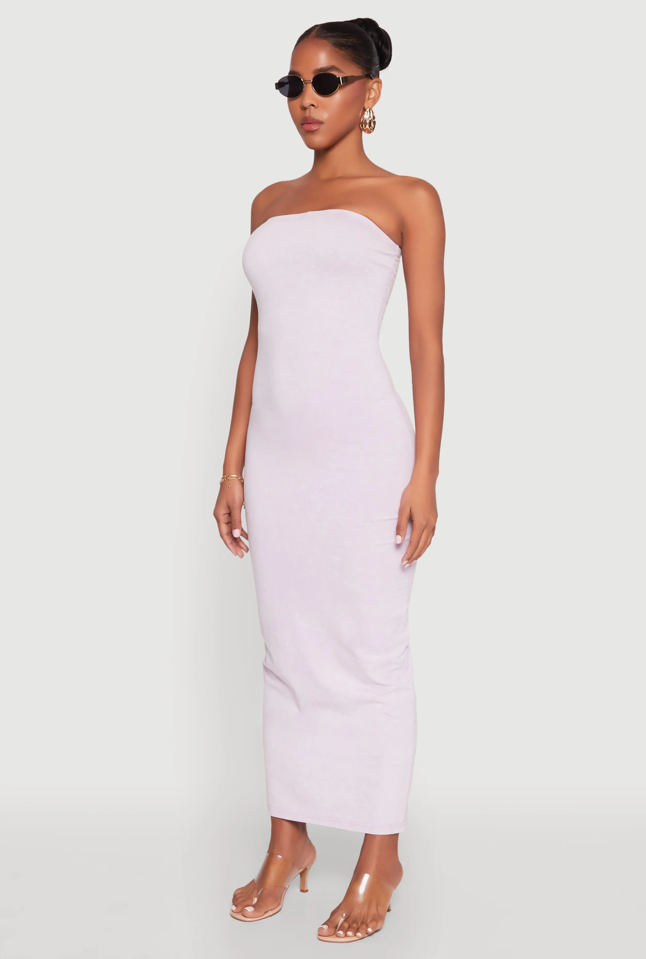 Pastel tone This maxi dress creates an elegant silhouette without sacrificing comfort Daisy Mineral Wash Maxi Tube Dress