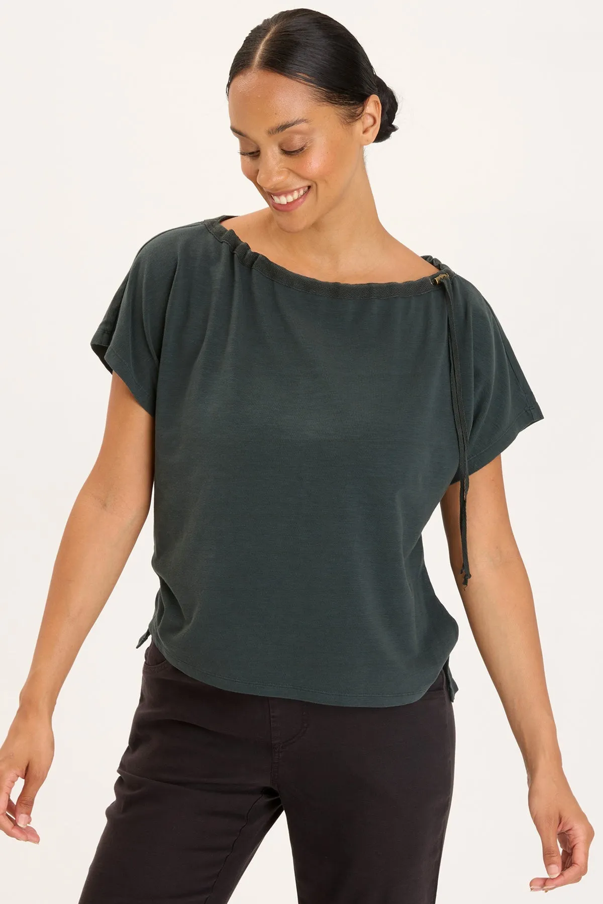 Exelda Tee Saga Fit