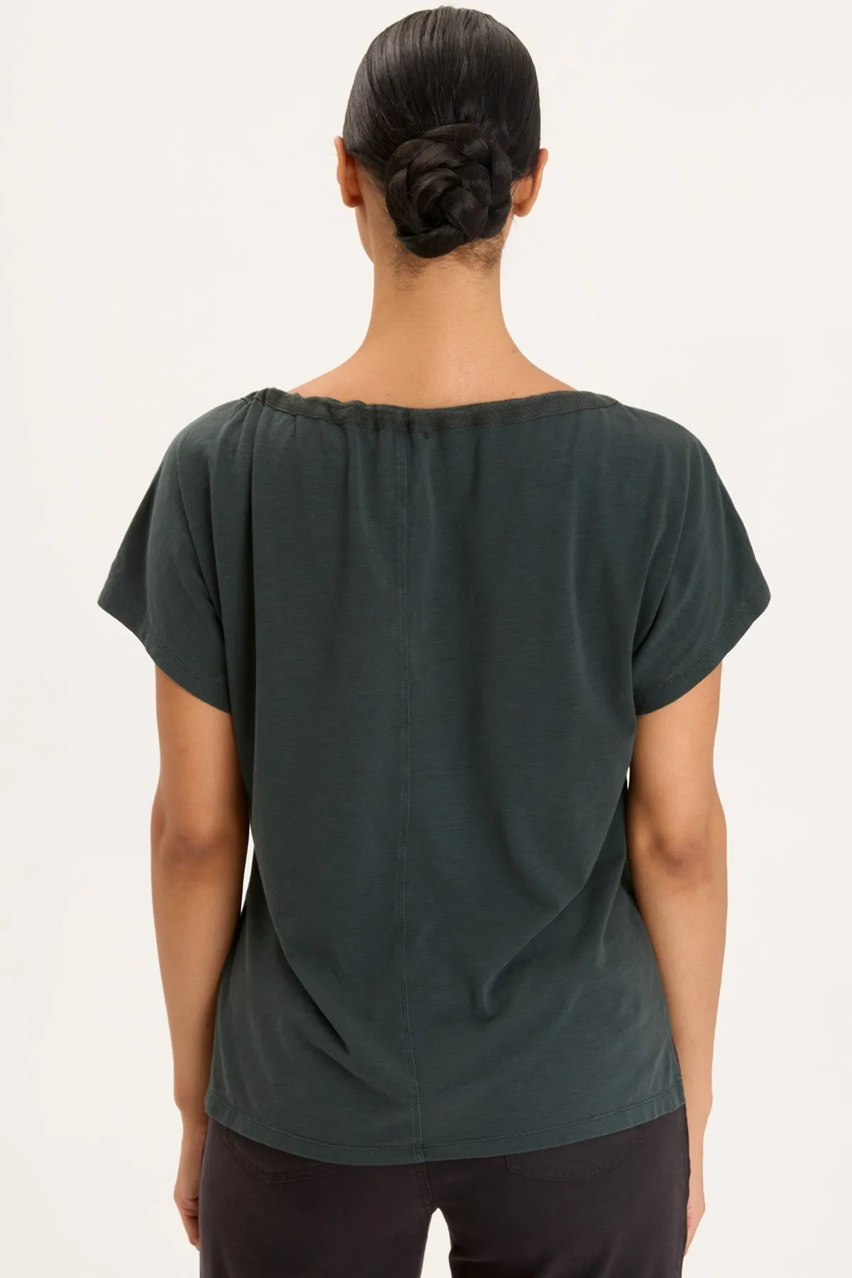 Exelda Tee Leader Fit