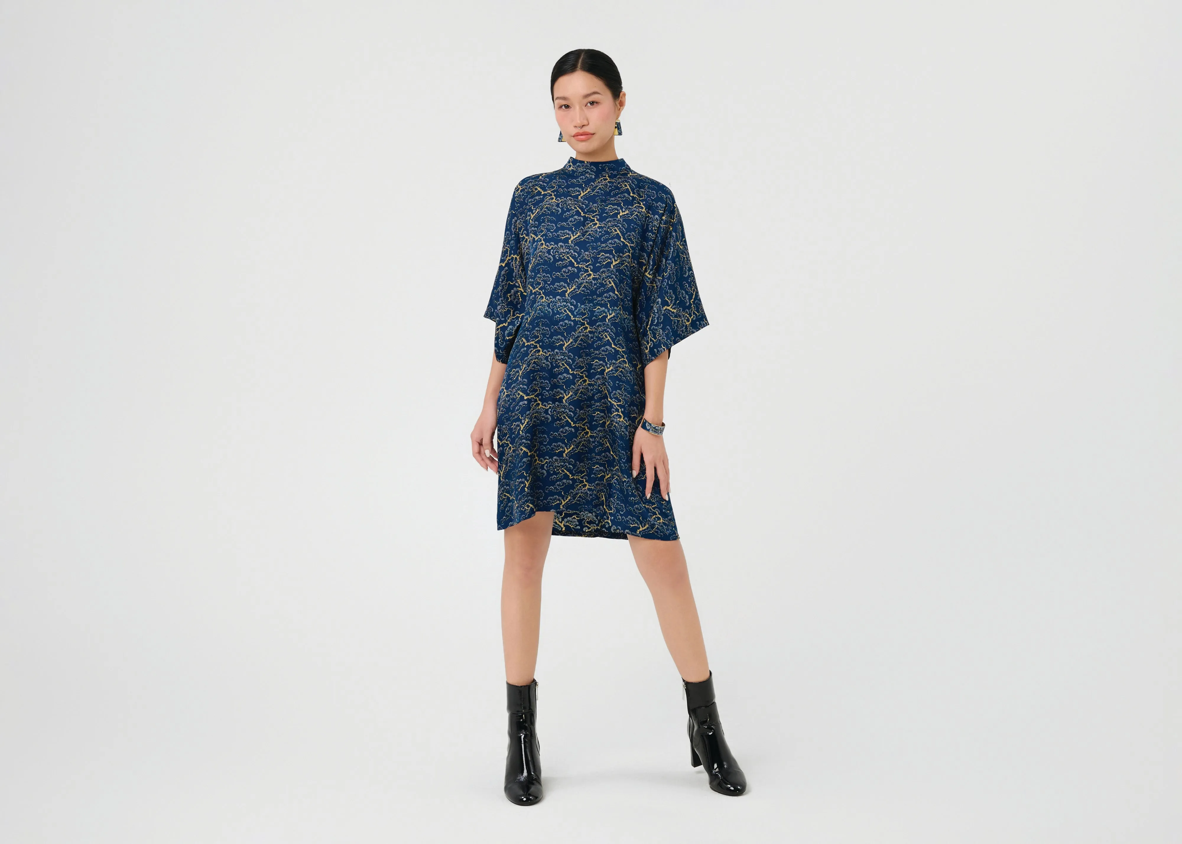 TRAM CHIM - PEARLWOOD INDIGO Easy Go Inner Glow