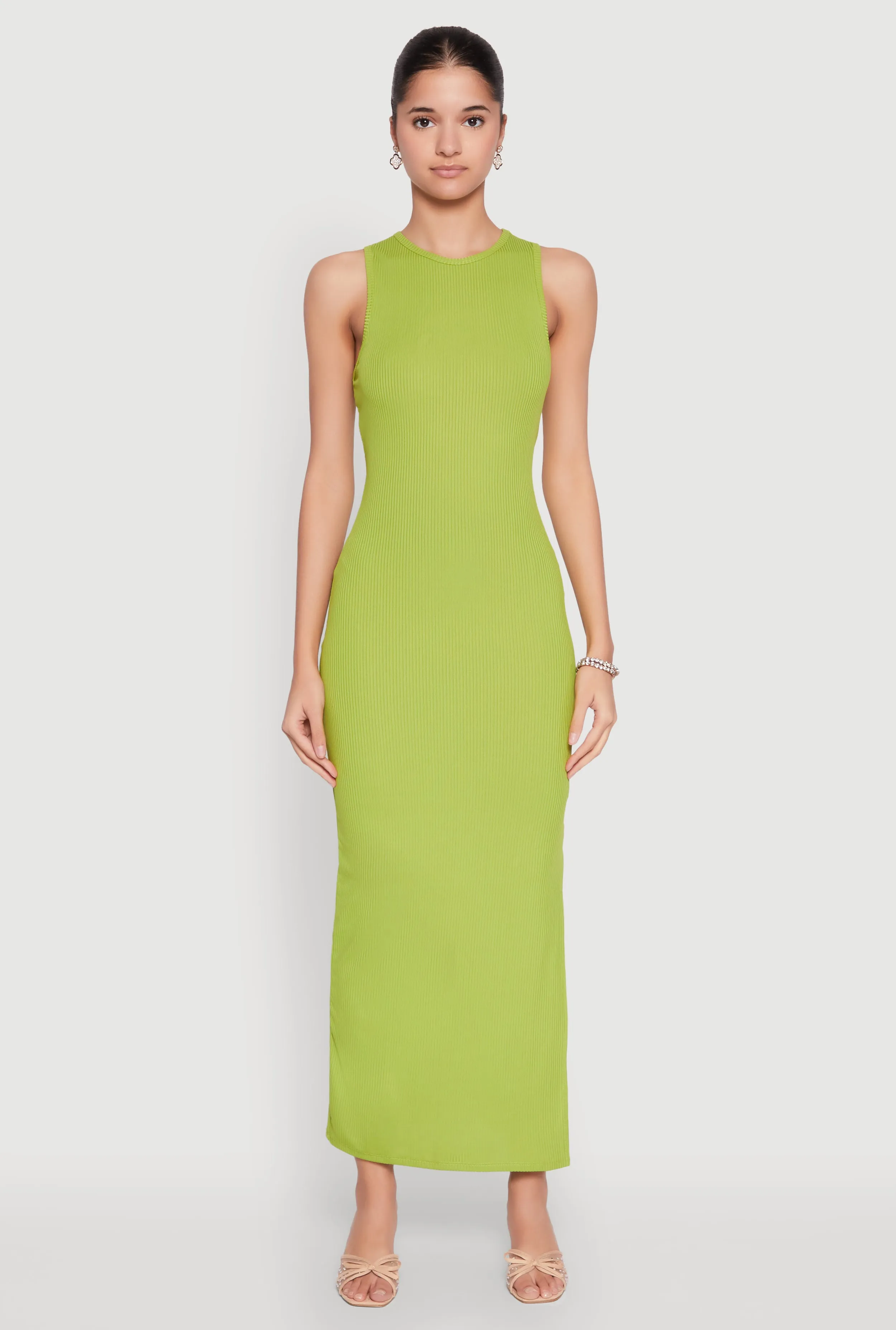 Dye Art The maxi length of this dress provides full coverage while still maintaining a lightweight feel Crew Neck Rib Knit Side Slit Maxi Dress