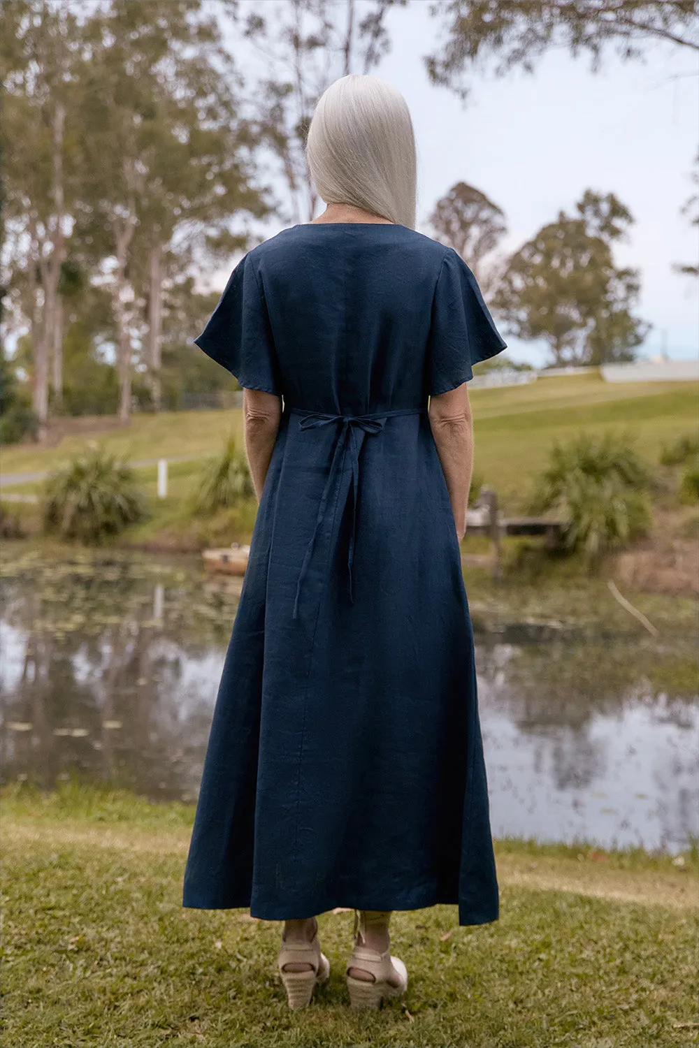 Warm Air Joy Soul Tatum Linen Flutter Sleeve Dress in Navy