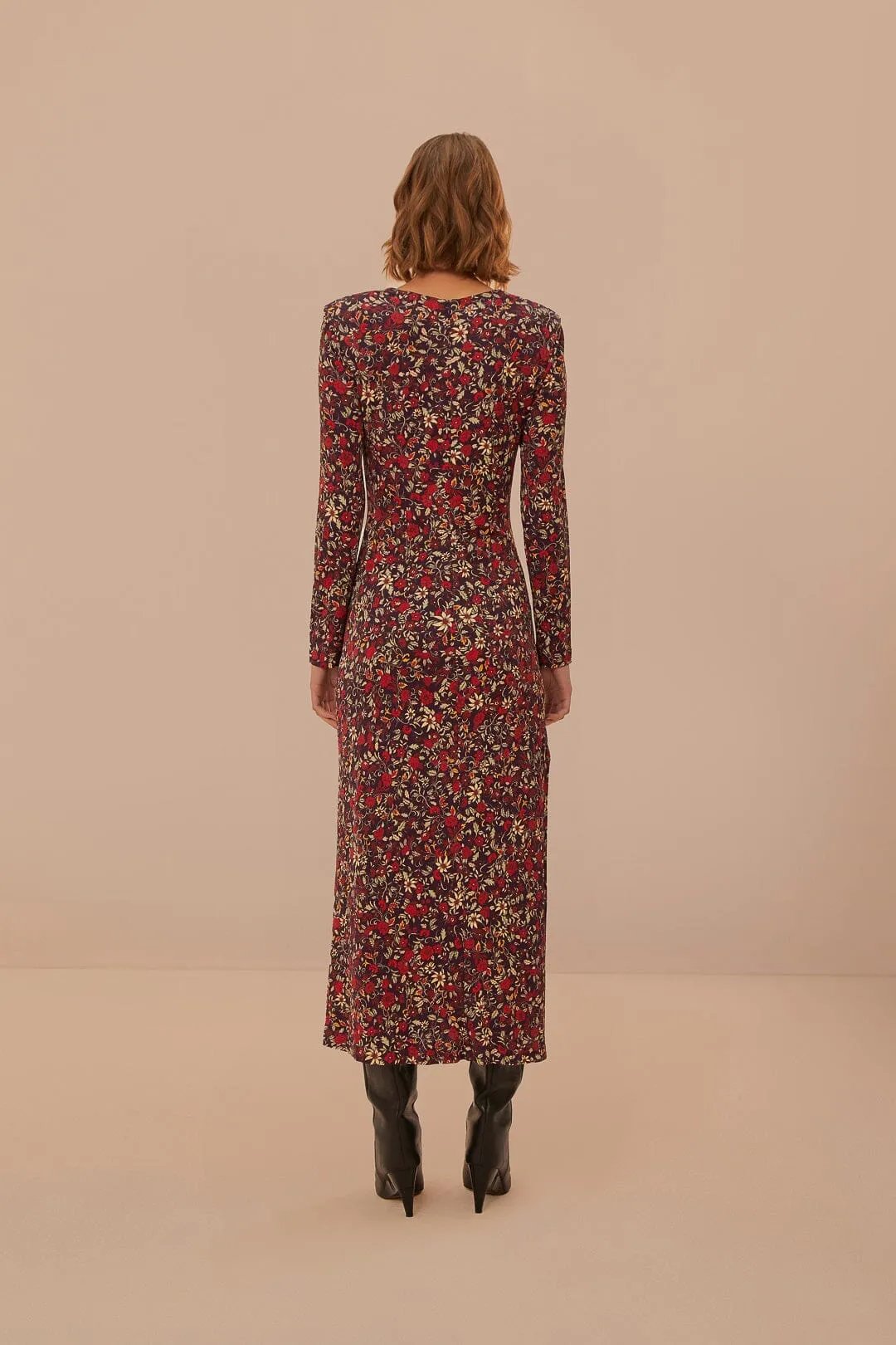 Purple Chelsea Garden Flowers Knot Maxi Dress This dress features a classic design that works well for both day and night wear