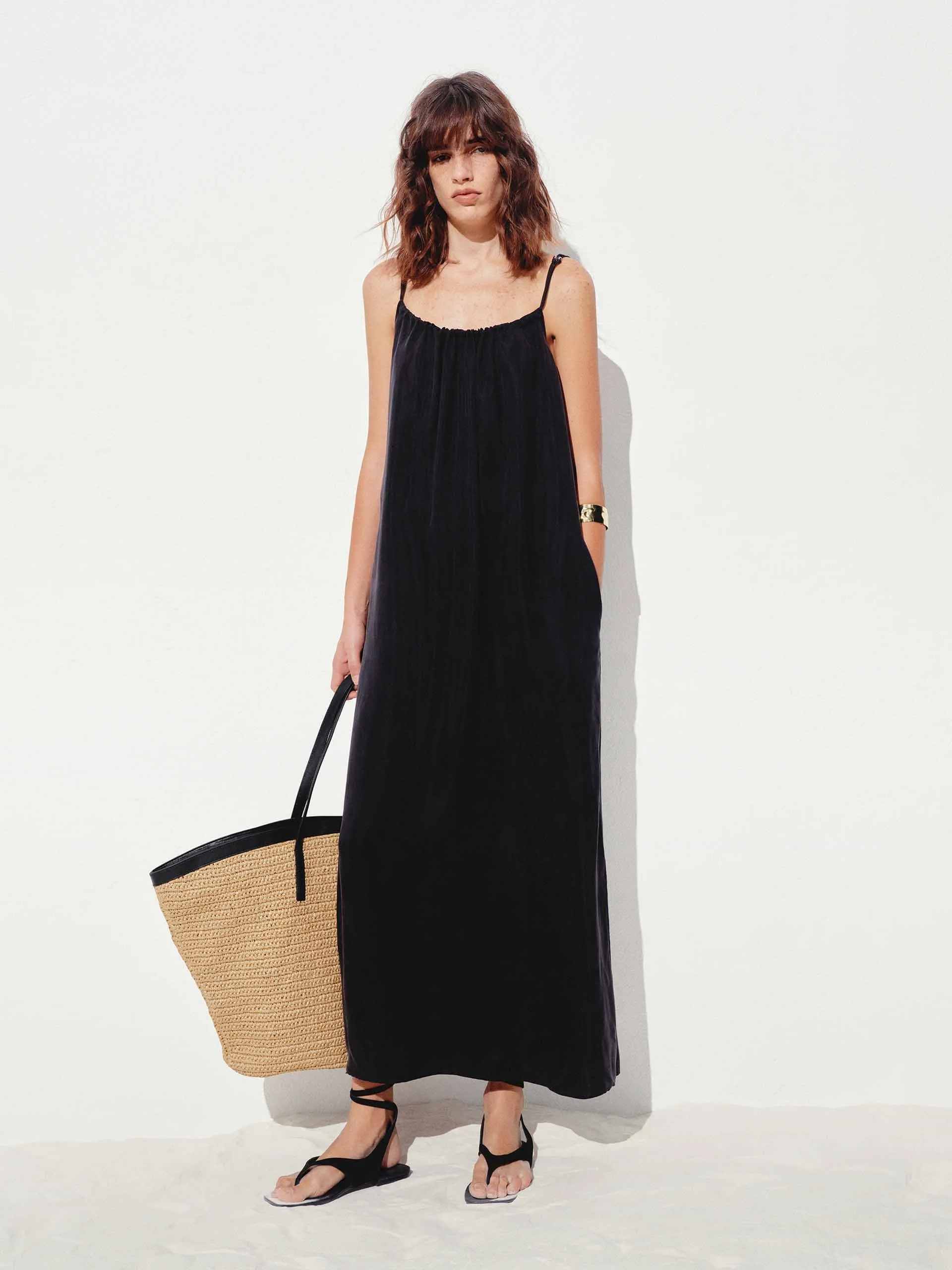 Day To Night Look Date night Spaghetti Straps Midi Dress
