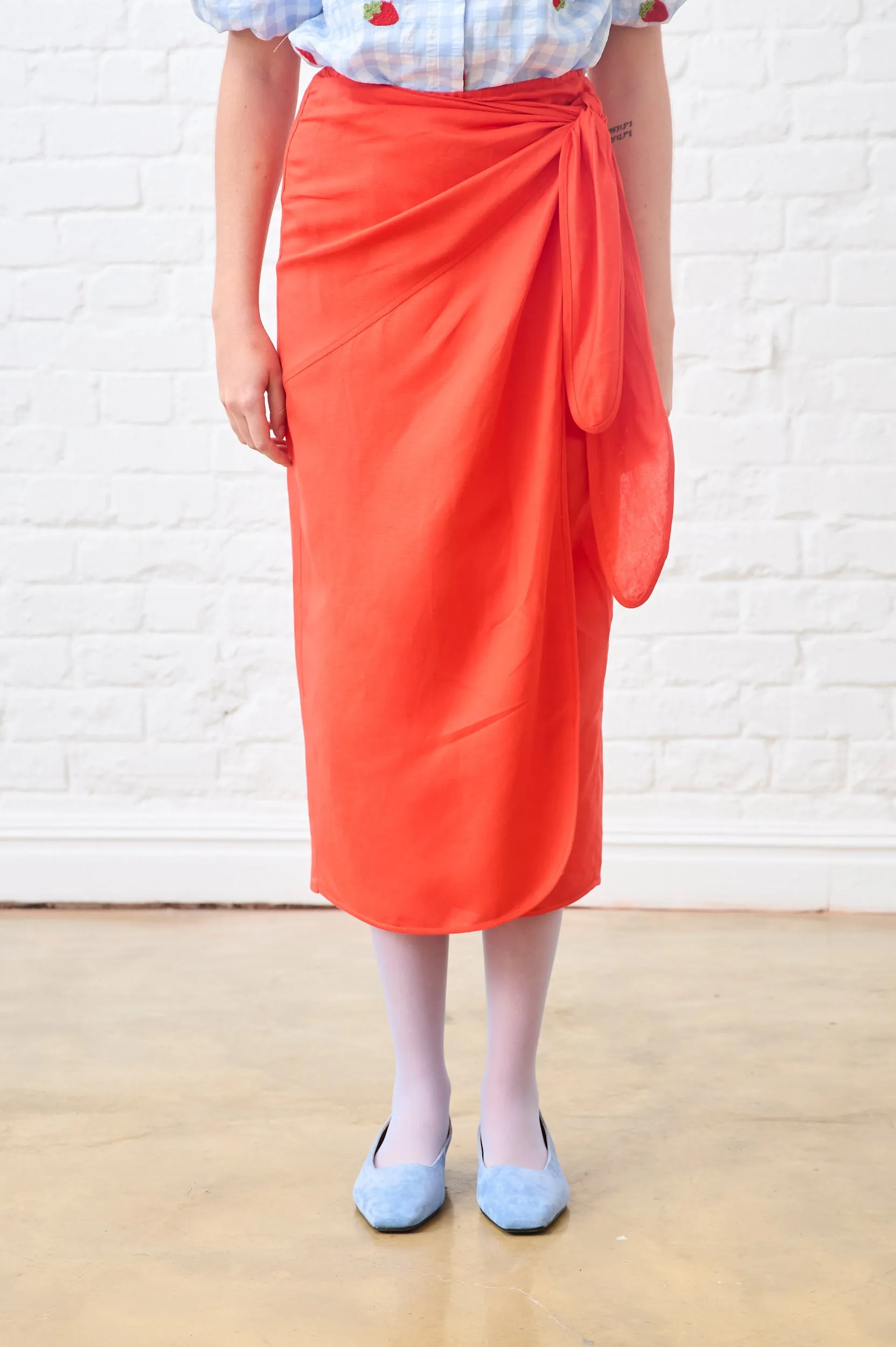 Wrinkle Resistant Finish Linen Wrap Skirt in Coral