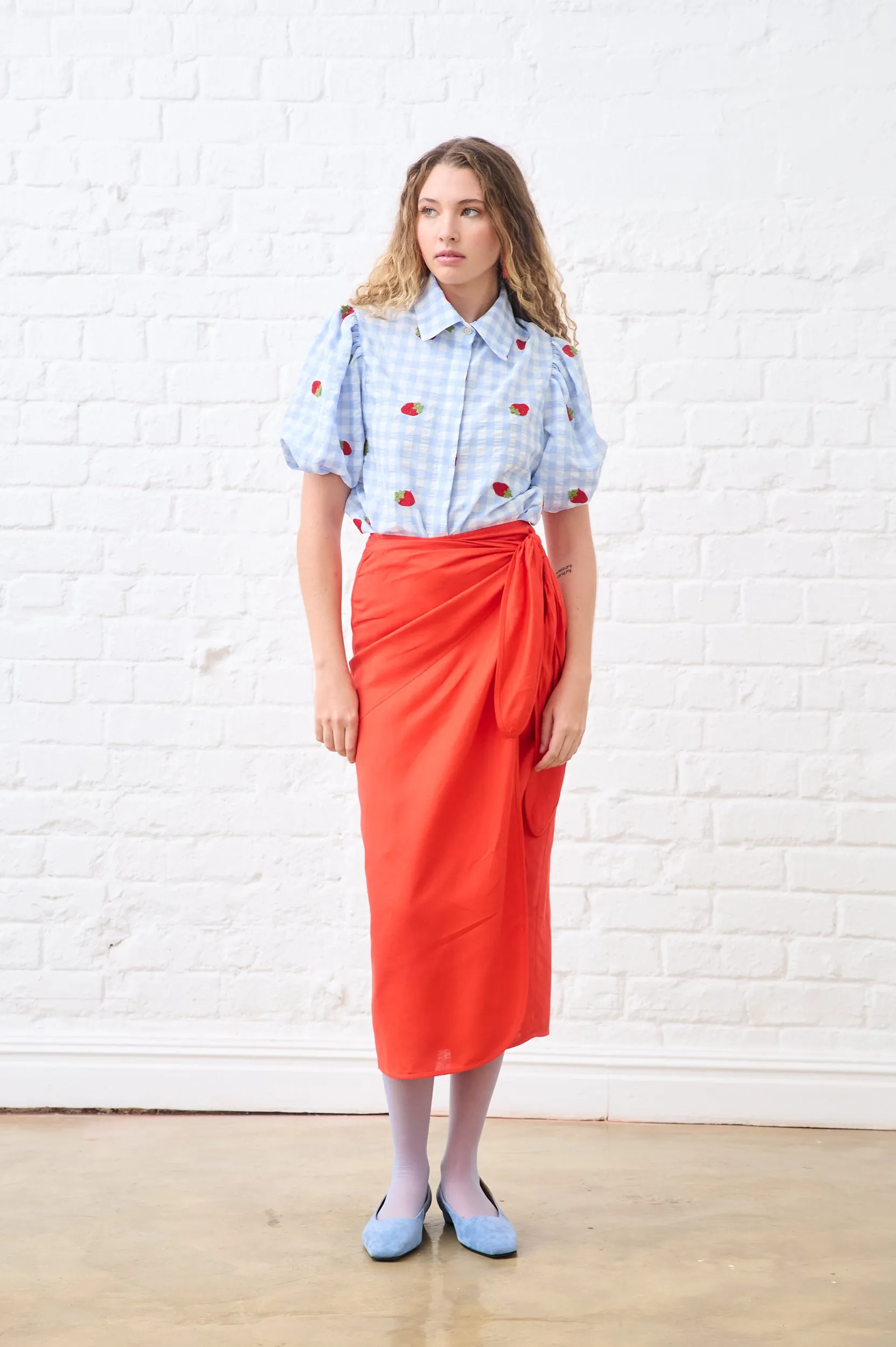 Breezy Look Ethically Made Linen Wrap Skirt in Coral