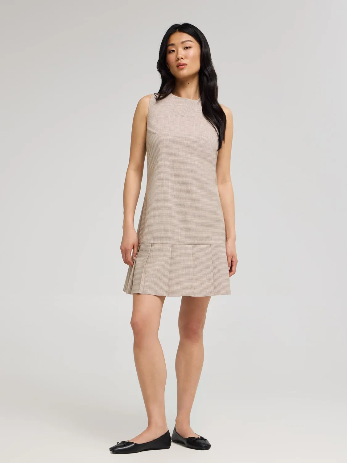 Sleeveless Mini Check Pleated Hem Dress Tie Back Closure System