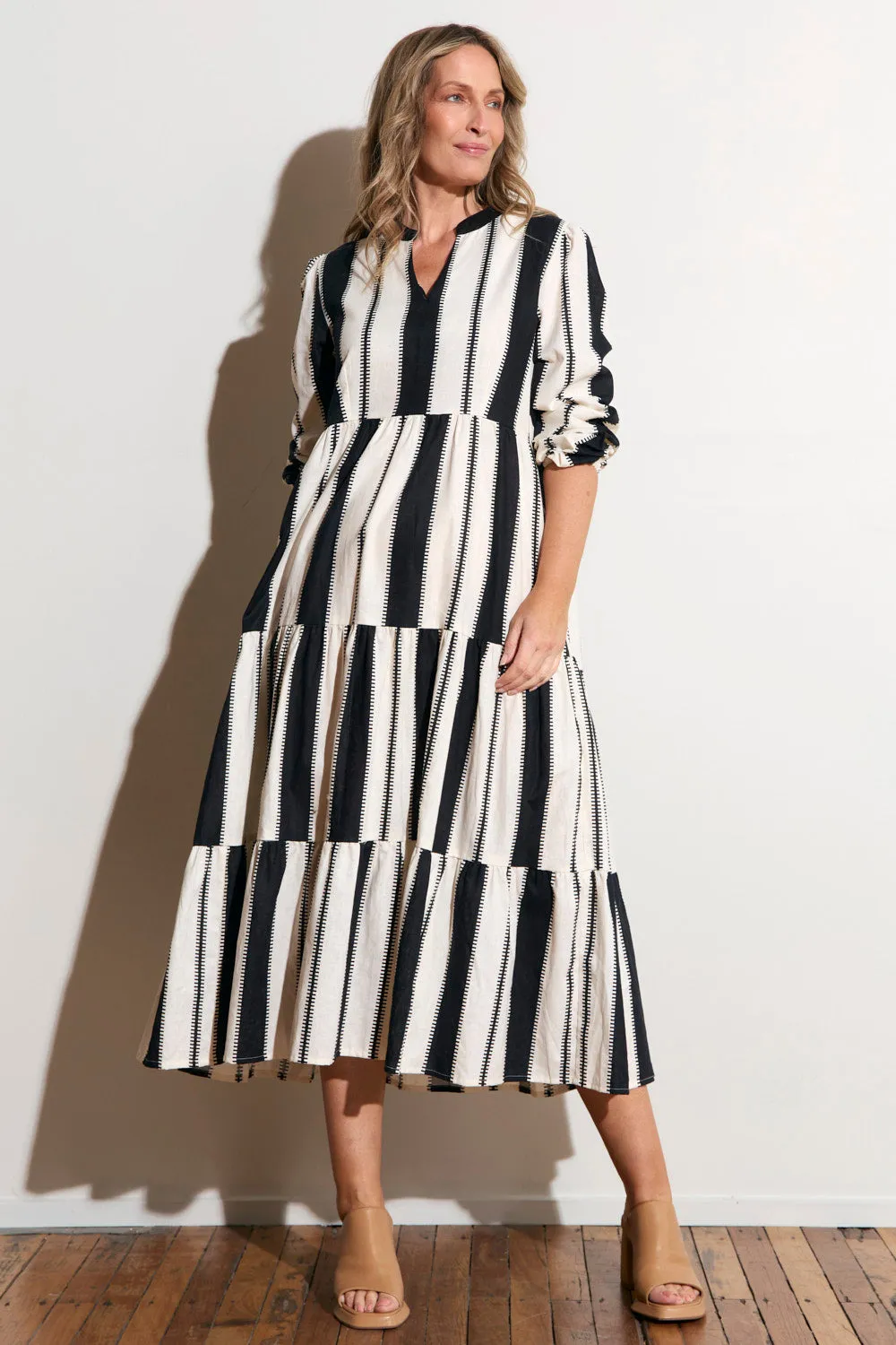 Fashionable long silhouette Sabre V-Neck Dress in Shibuya