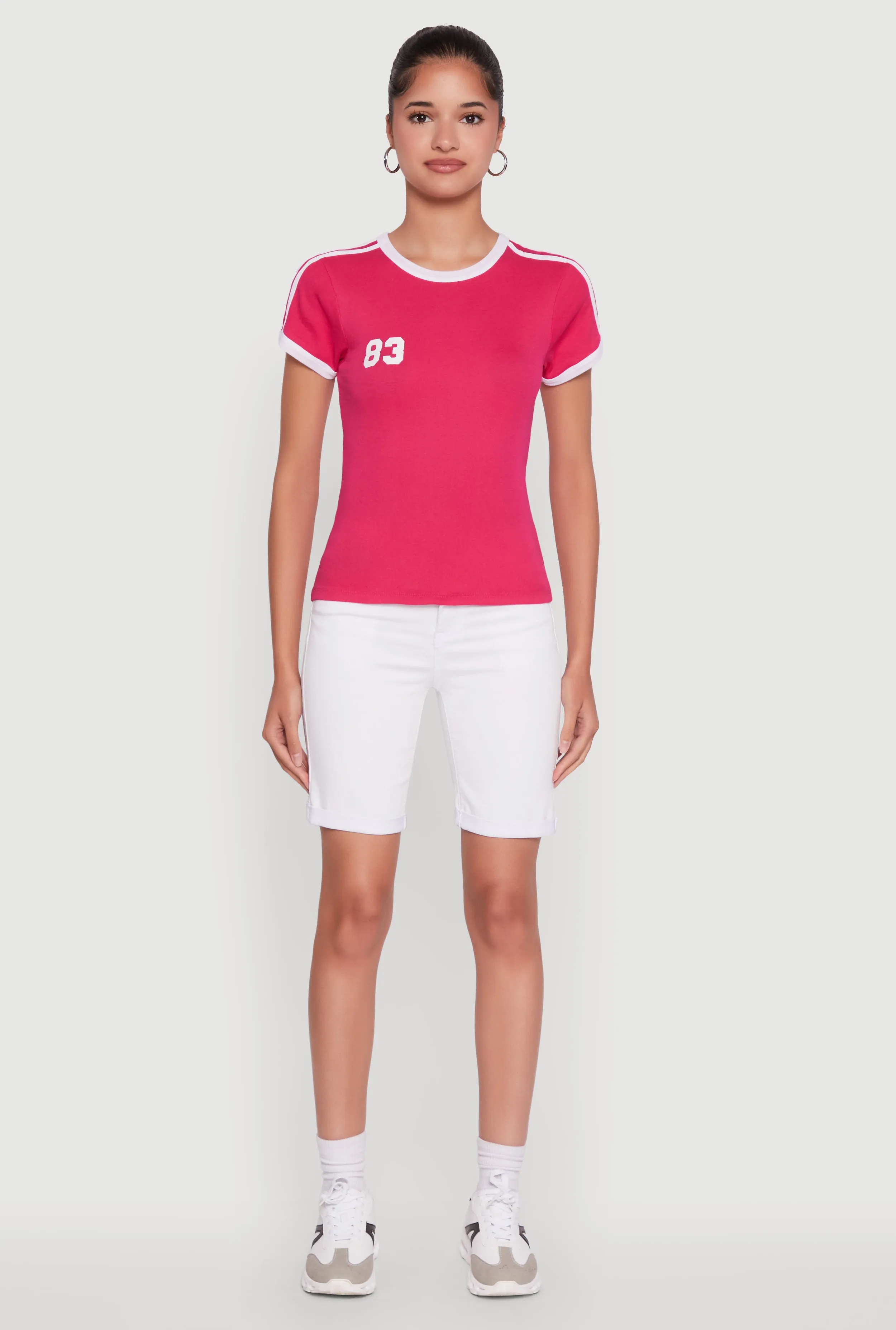 Stylish 83 Graphic Contrast Trim Cotton Jersey Tee Sports Apparel