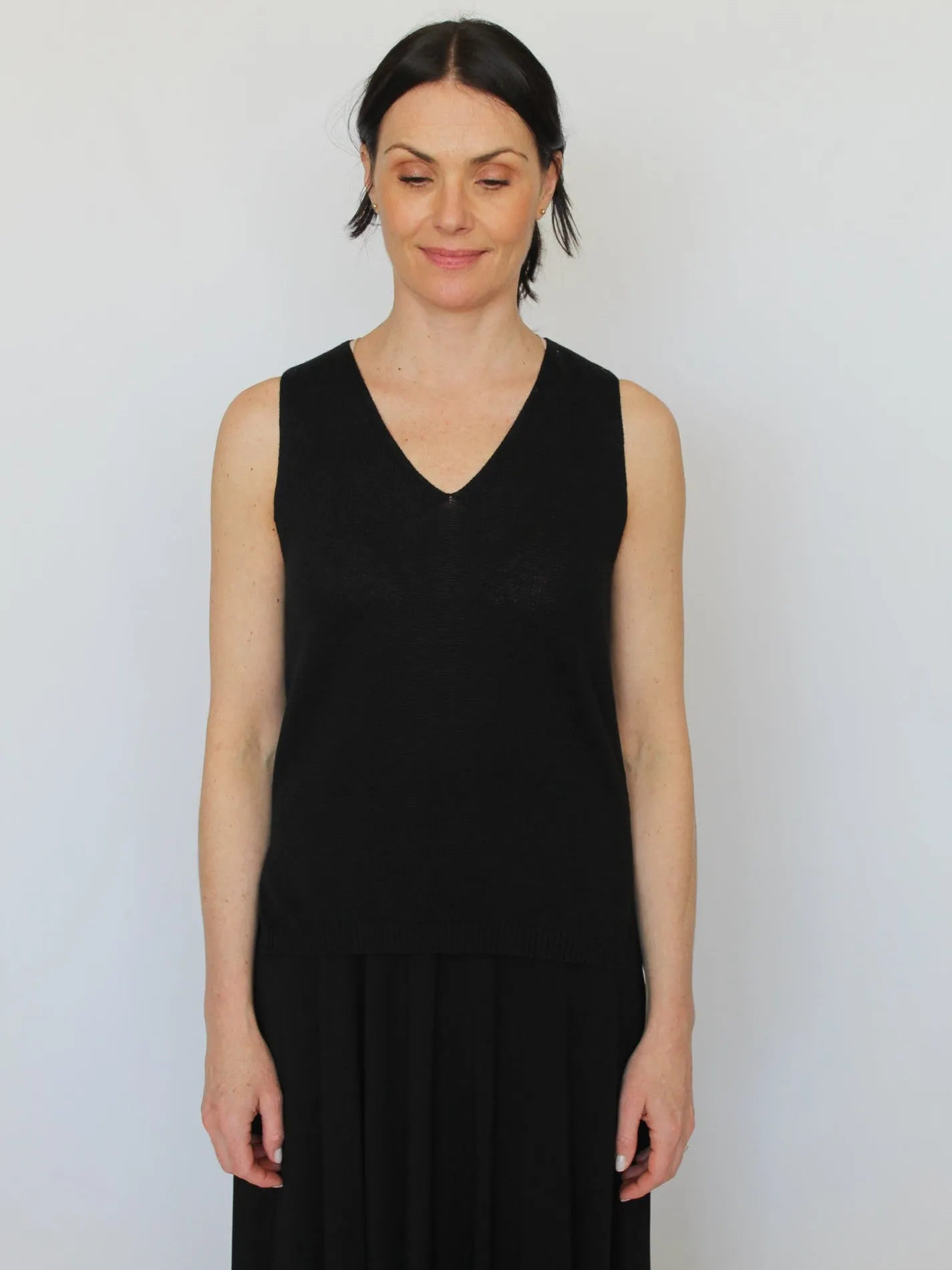 Skin Hug Knit Vest