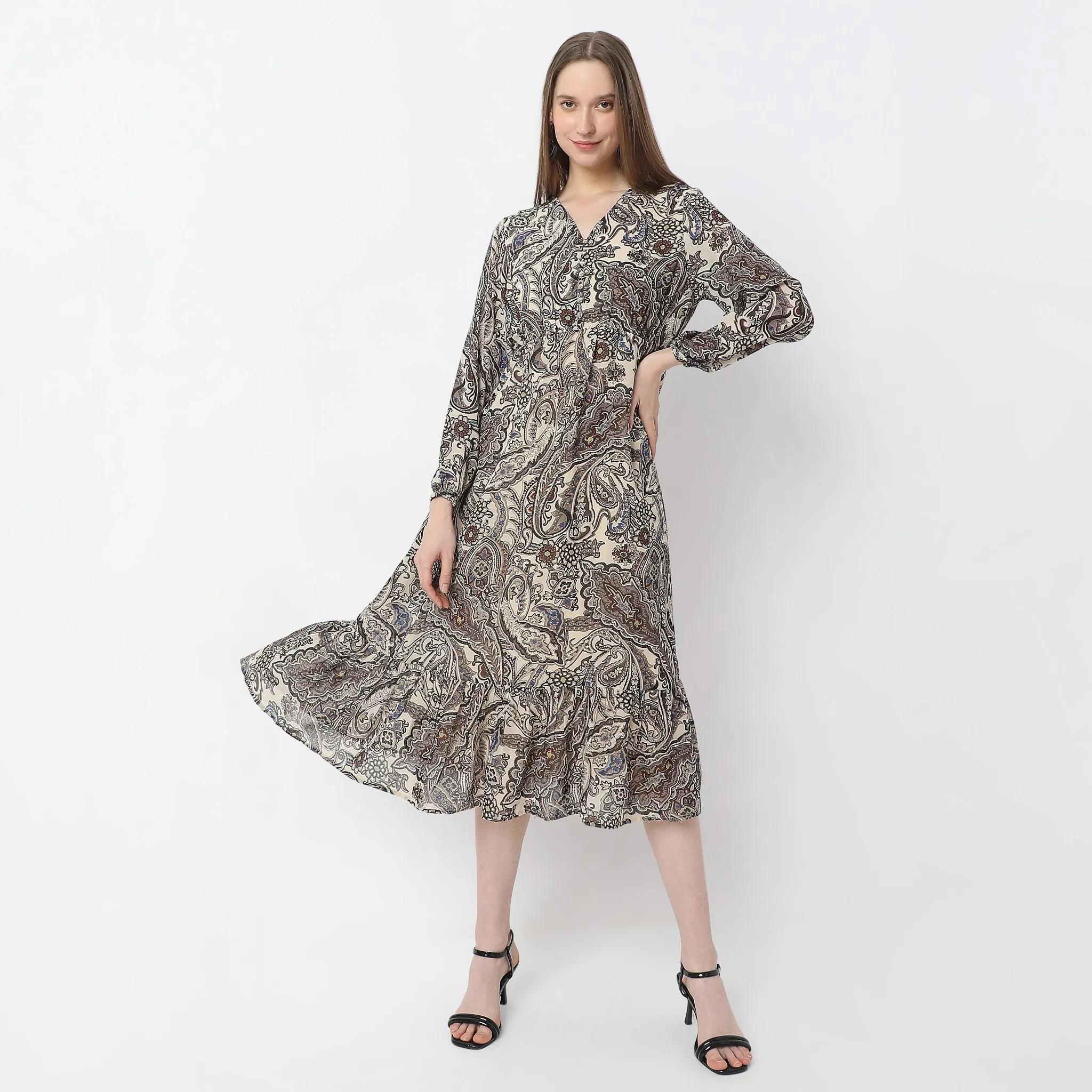 HypoallergenicTextile Printed Below Knee V-Neck Full Sleeve Dress