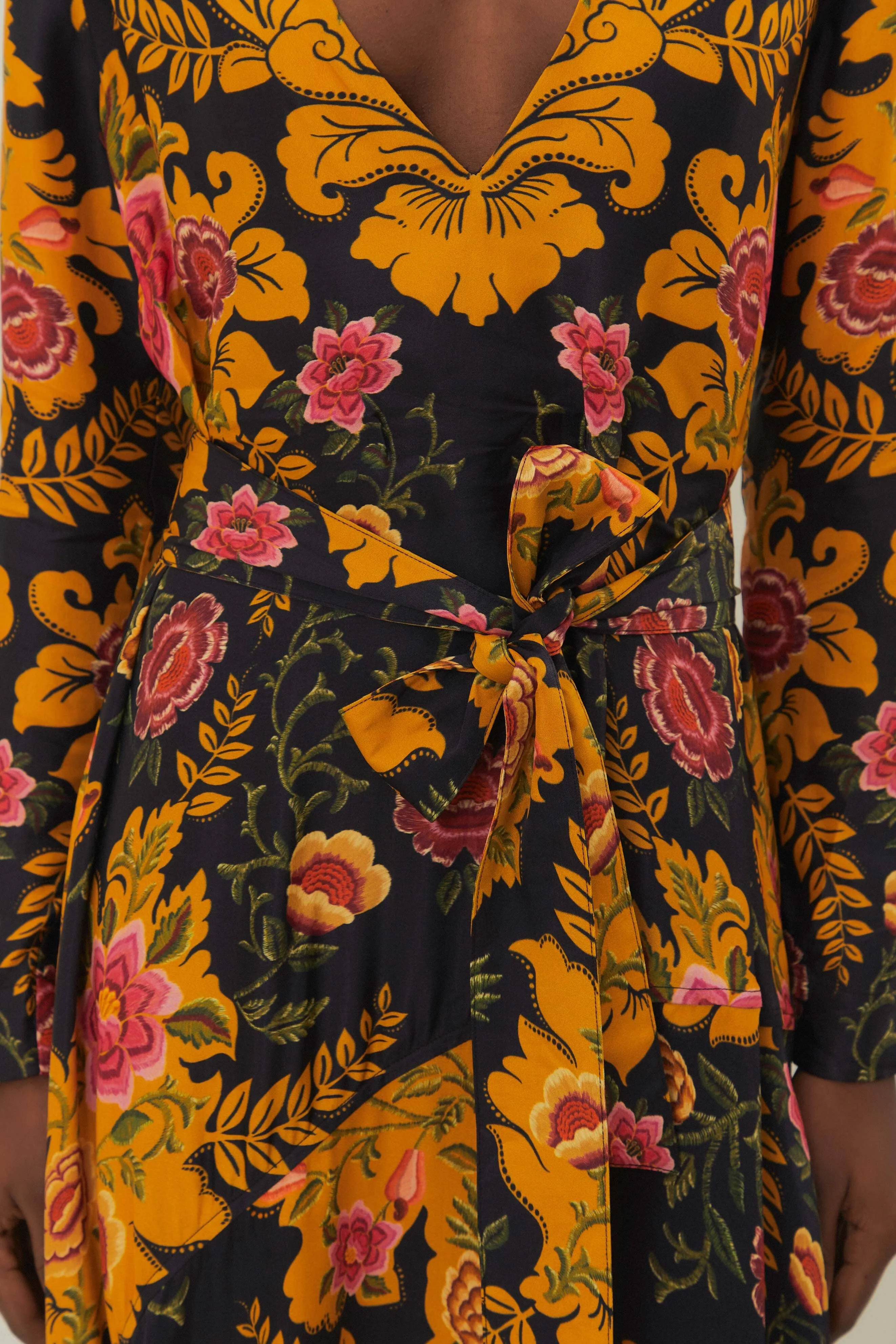 Black Arabesque Floral LENZING? ECOVERO? Viscose Maxi Dress Noon Light Beautiful floor-skimming dress