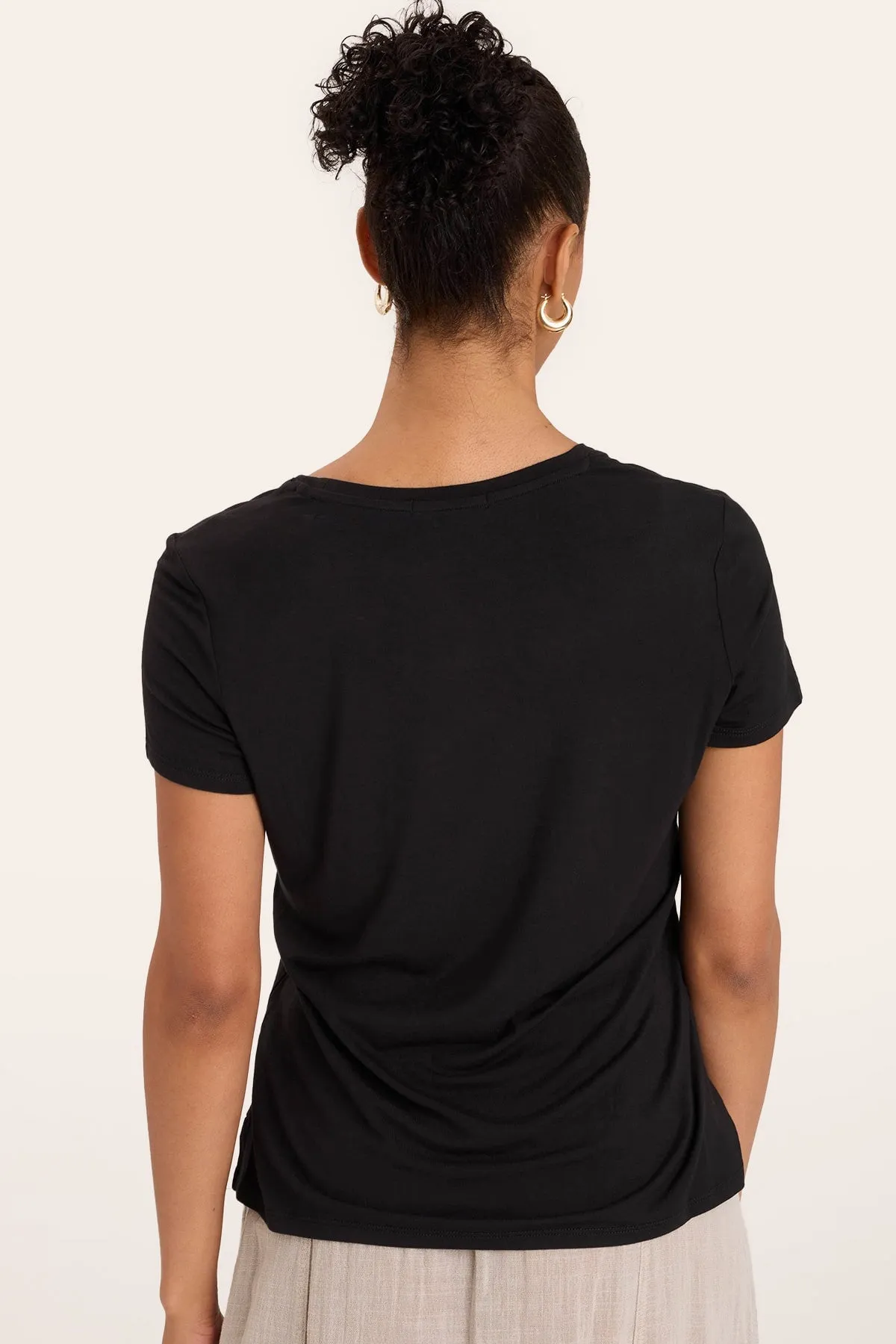 Authority Tee SustainableProduction