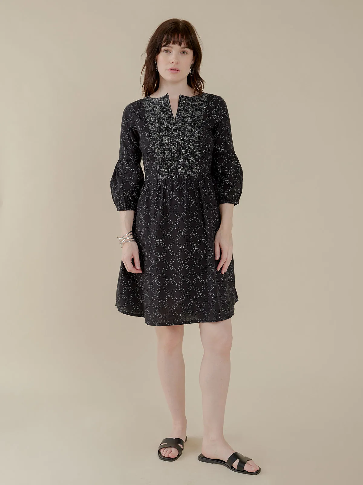 Village Charm King Mode Fiona Dress - Ikigai Black