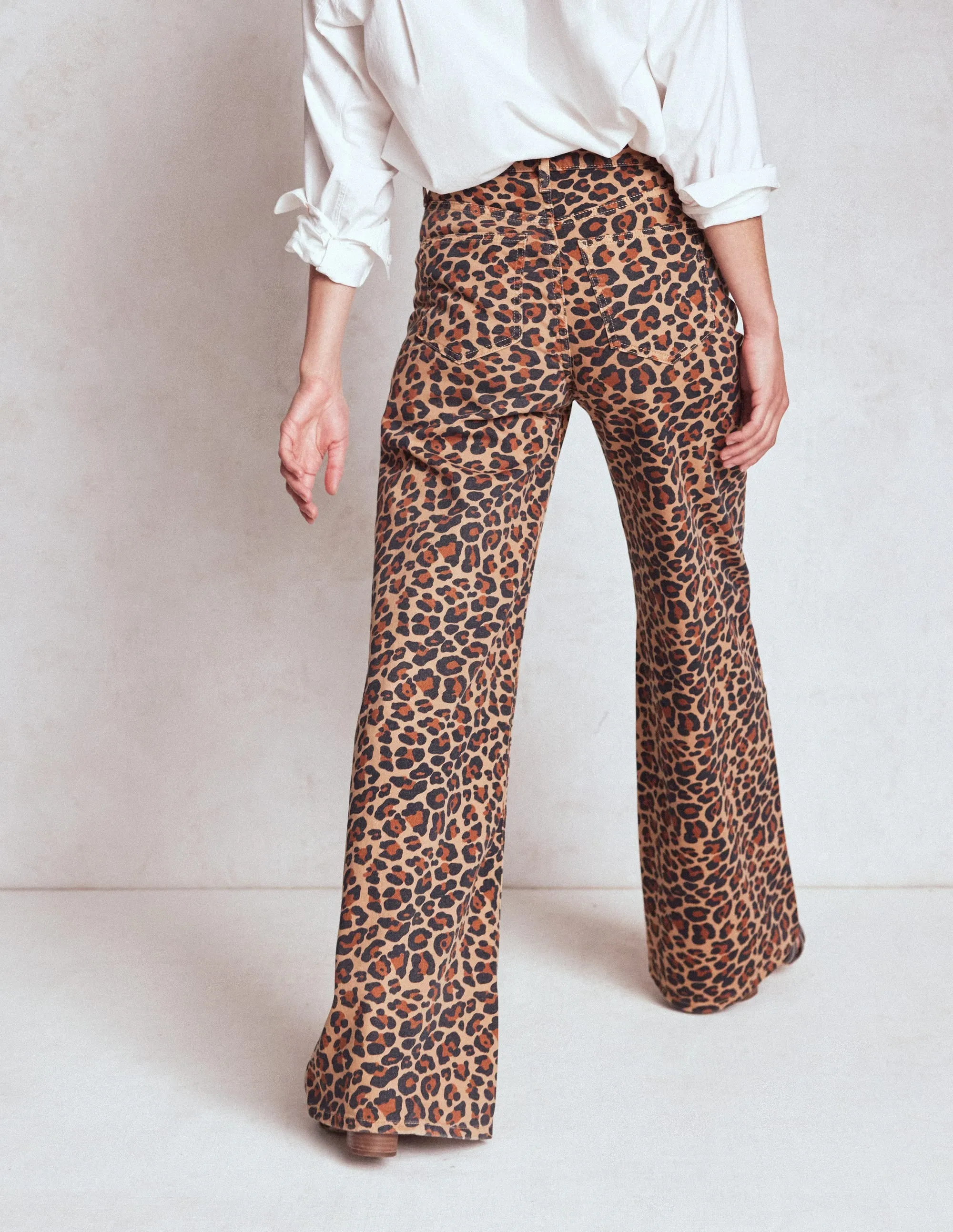 Suitable Outfit High Rise Wide Leg Jeans-Leopard Print