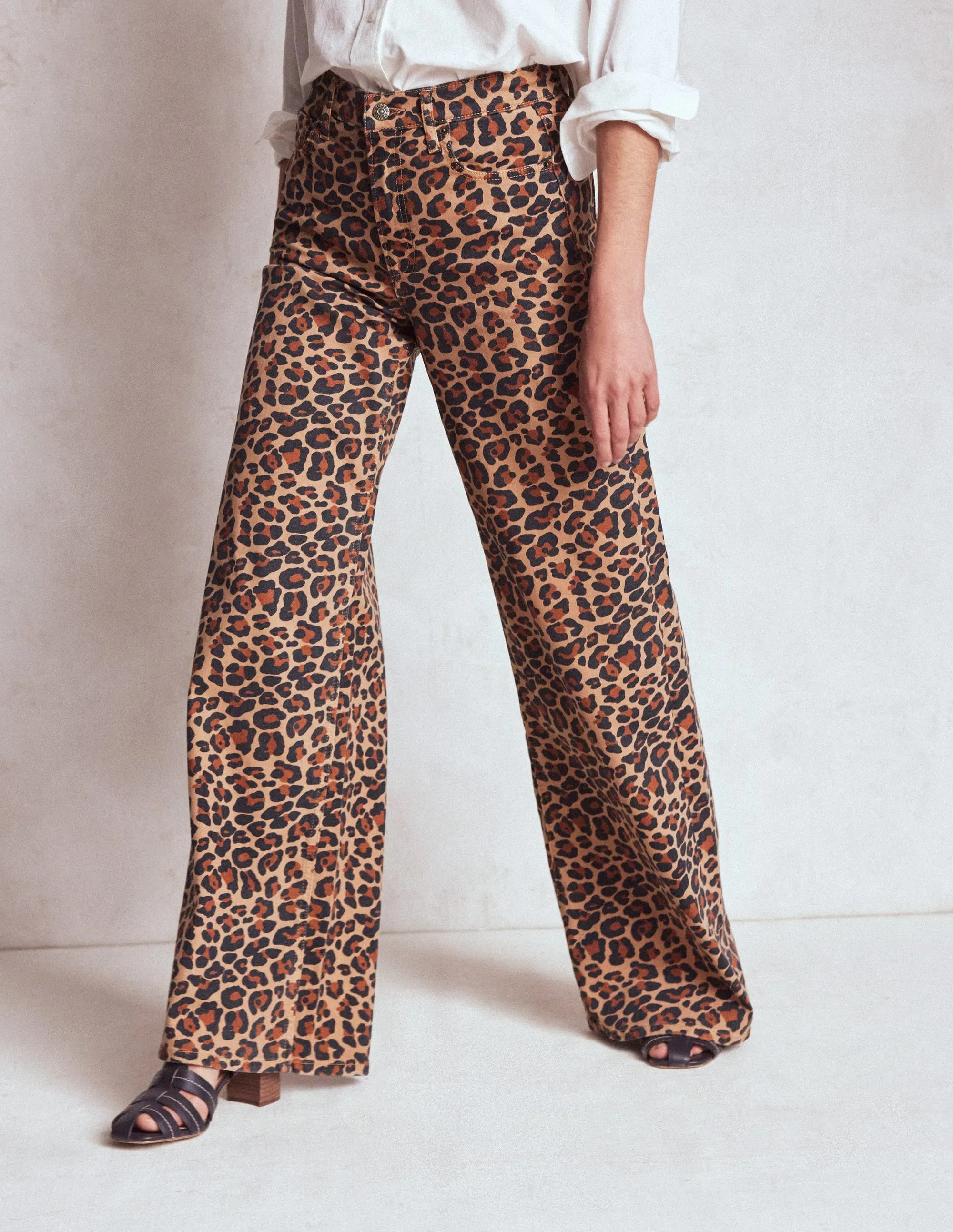Active Wear Adjustable Waist High Rise Wide Leg Jeans-Leopard Print