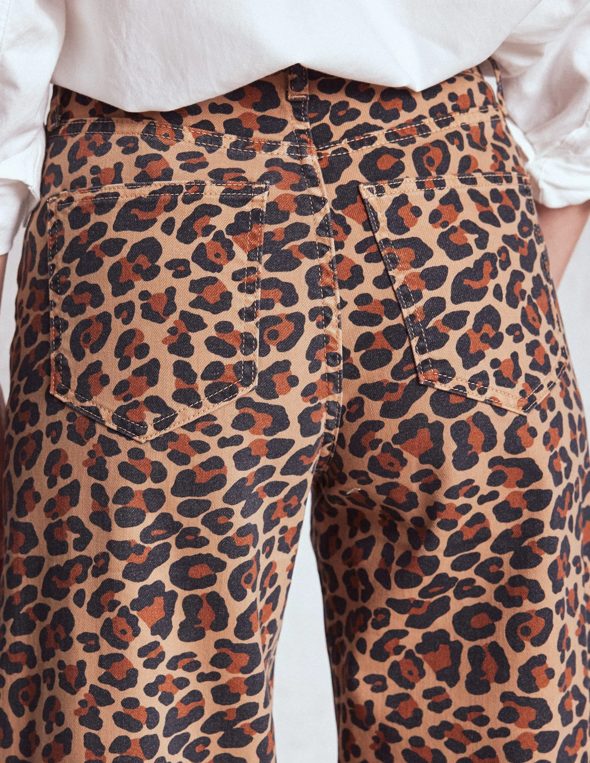 Party Look Earthy Unisex Wear Artist Vibe High Rise Wide Leg Jeans-Leopard Print