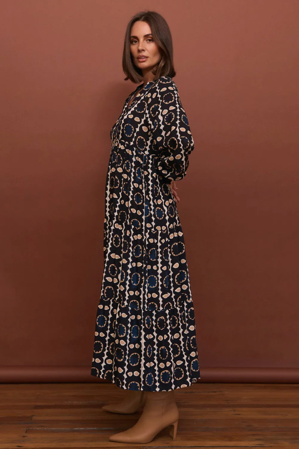 Sabre V-Neck Dress in Athena Georgette Flow Loose Fit