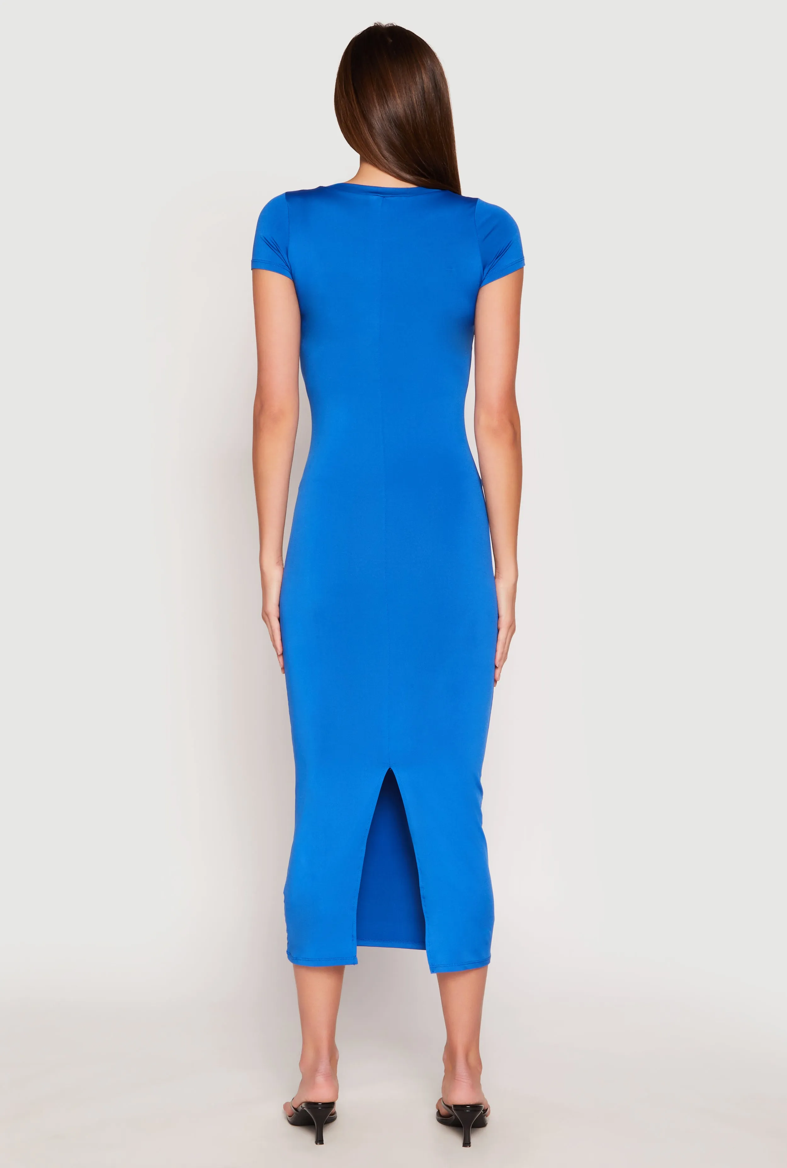 Stitch Glow The flattering shape of this dress creates a beautiful silhouette that is perfect for all body types Short Sleeve Slit Back Maxi Dress